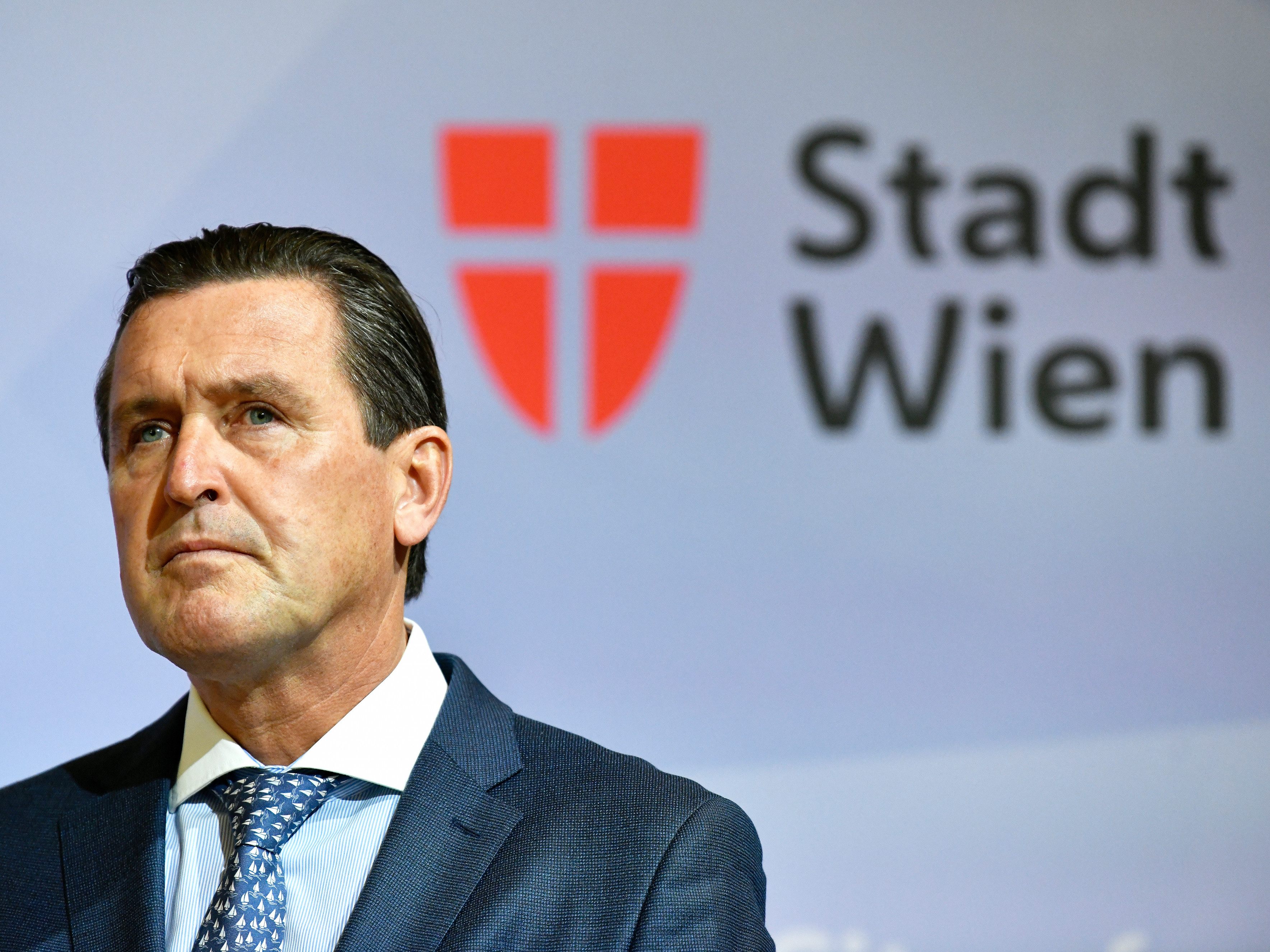 ÖVP, Grüne und NEOS reagierten empört über die Aussagen Hankes. ÖVP, Grüne und NEOS reagierten empört über die Aussagen Hankes.
