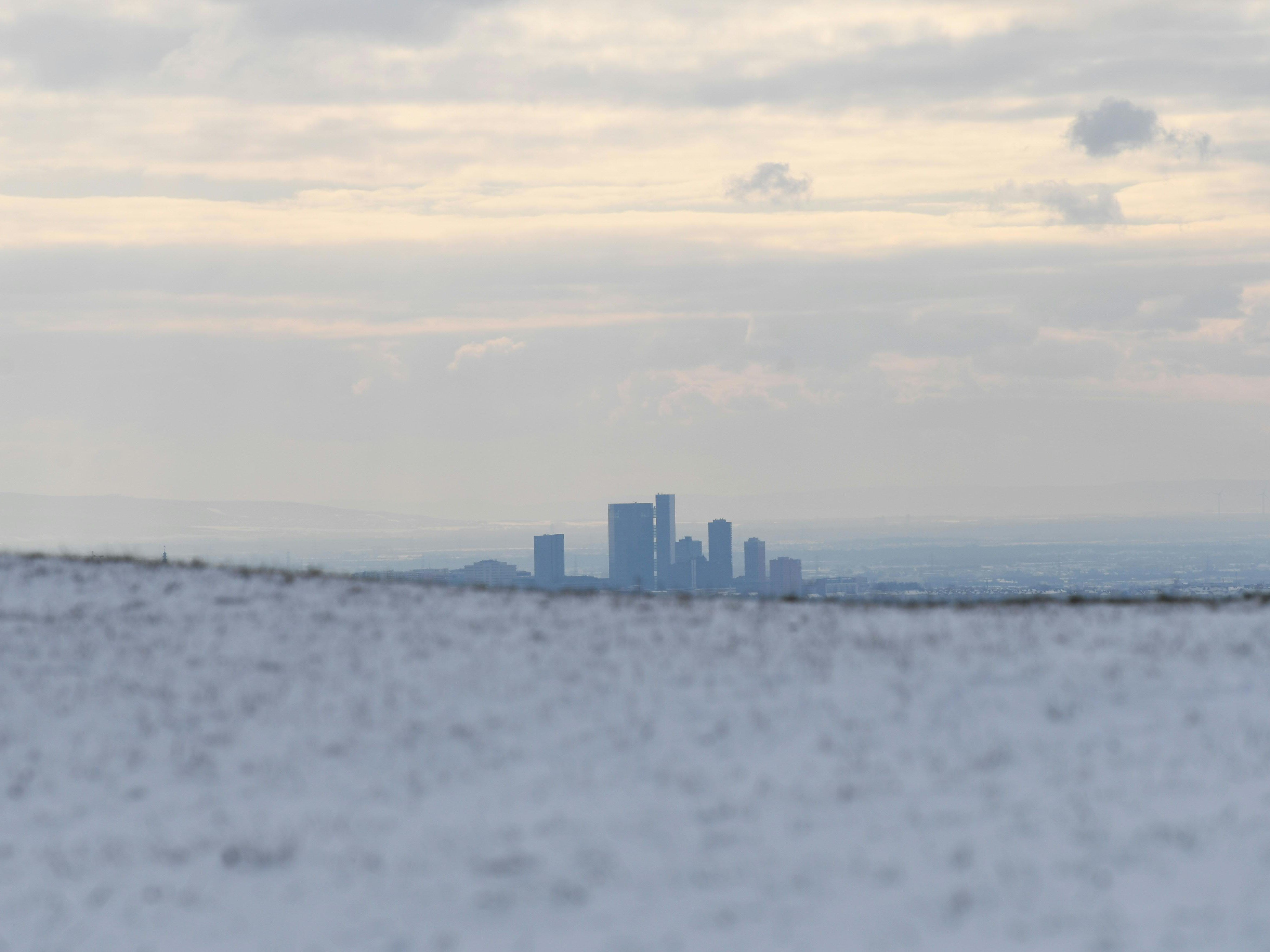 Das Wetter ist umgeschwenkt und am Sonntag gibt es Schnee bis in den Wiener Raum. Das Wetter ist umgeschwenkt und am Sonntag gibt es Schnee bis in den Wiener Raum.