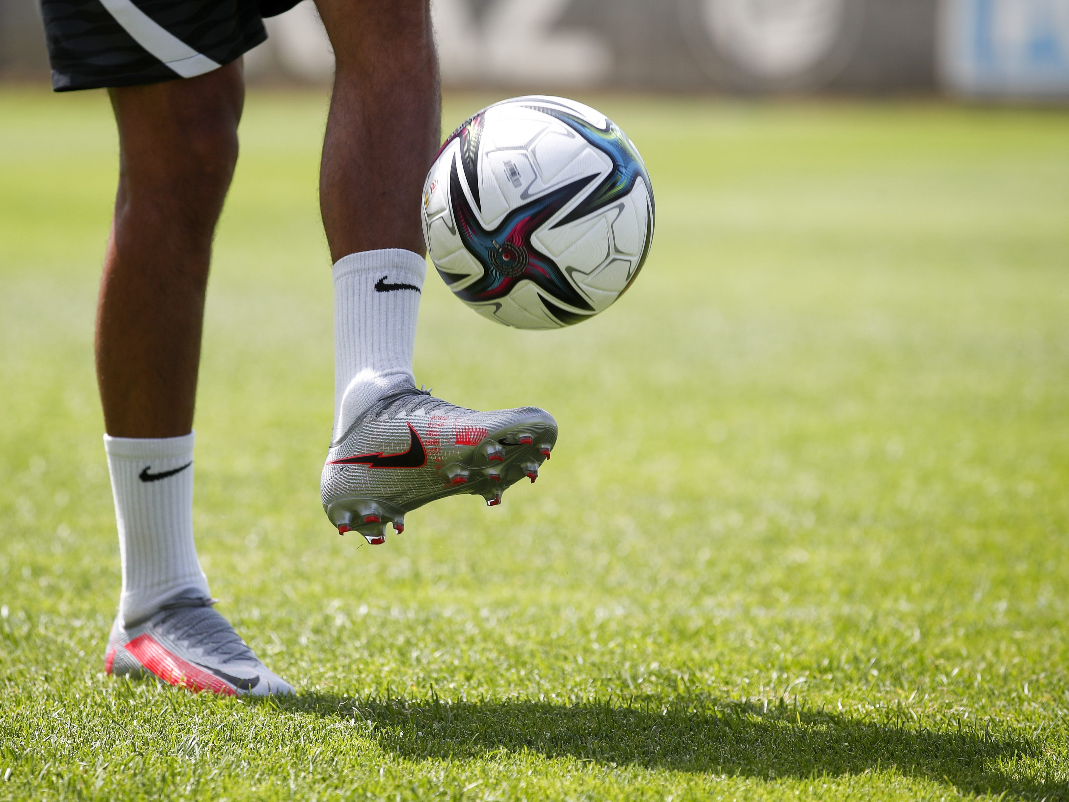 Auf FIFA+ gibt es ab Dienstag bis Ende 2022 zahlreiche Fußball-Matches live. Auf FIFA+ gibt es ab Dienstag bis Ende 2022 zahlreiche Fußball-Matches live.