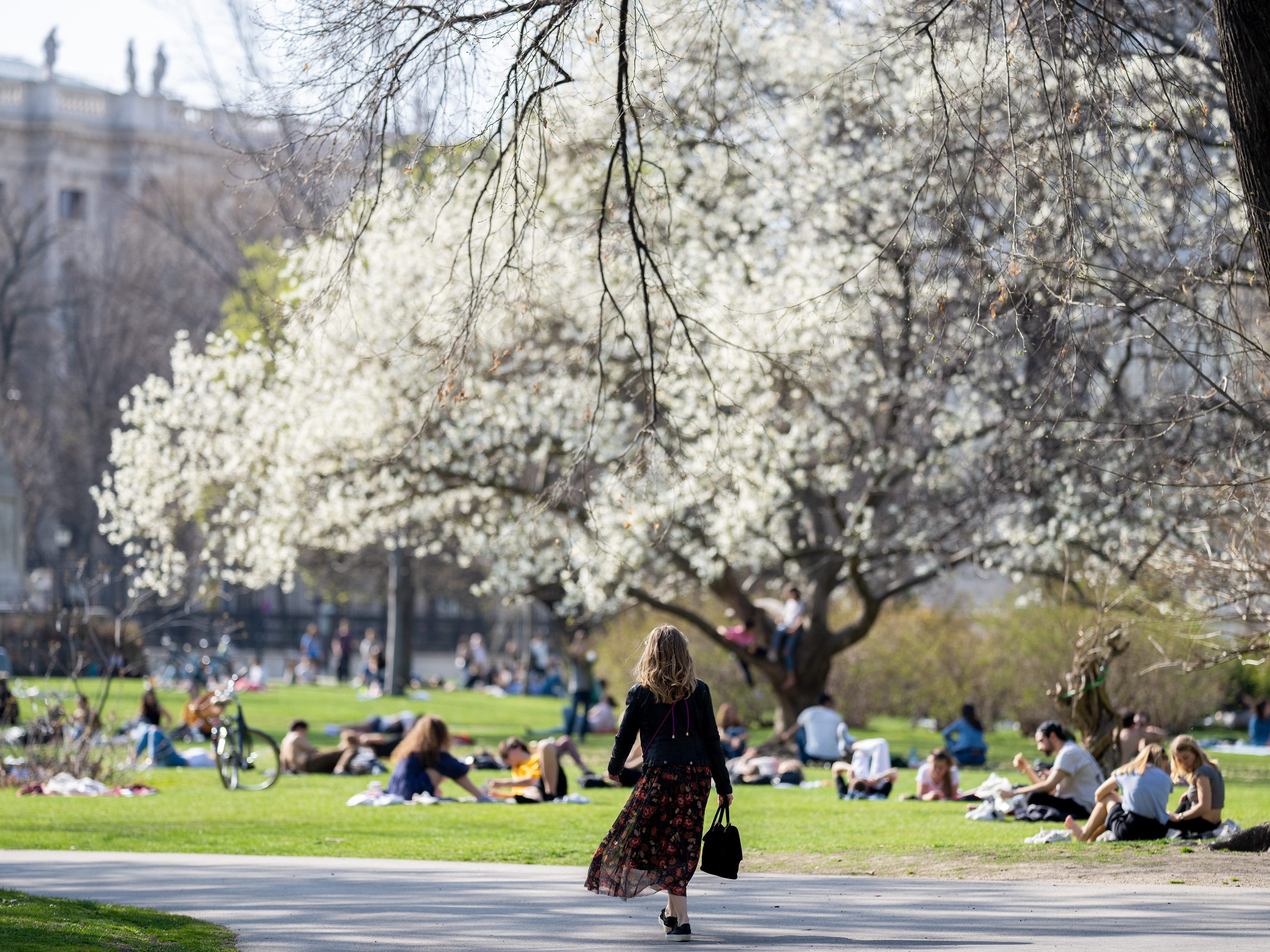 Nur vorübergehende Zufuhr von kälterer Luft: Spätestens ab Dienstag soll es wärmer werden