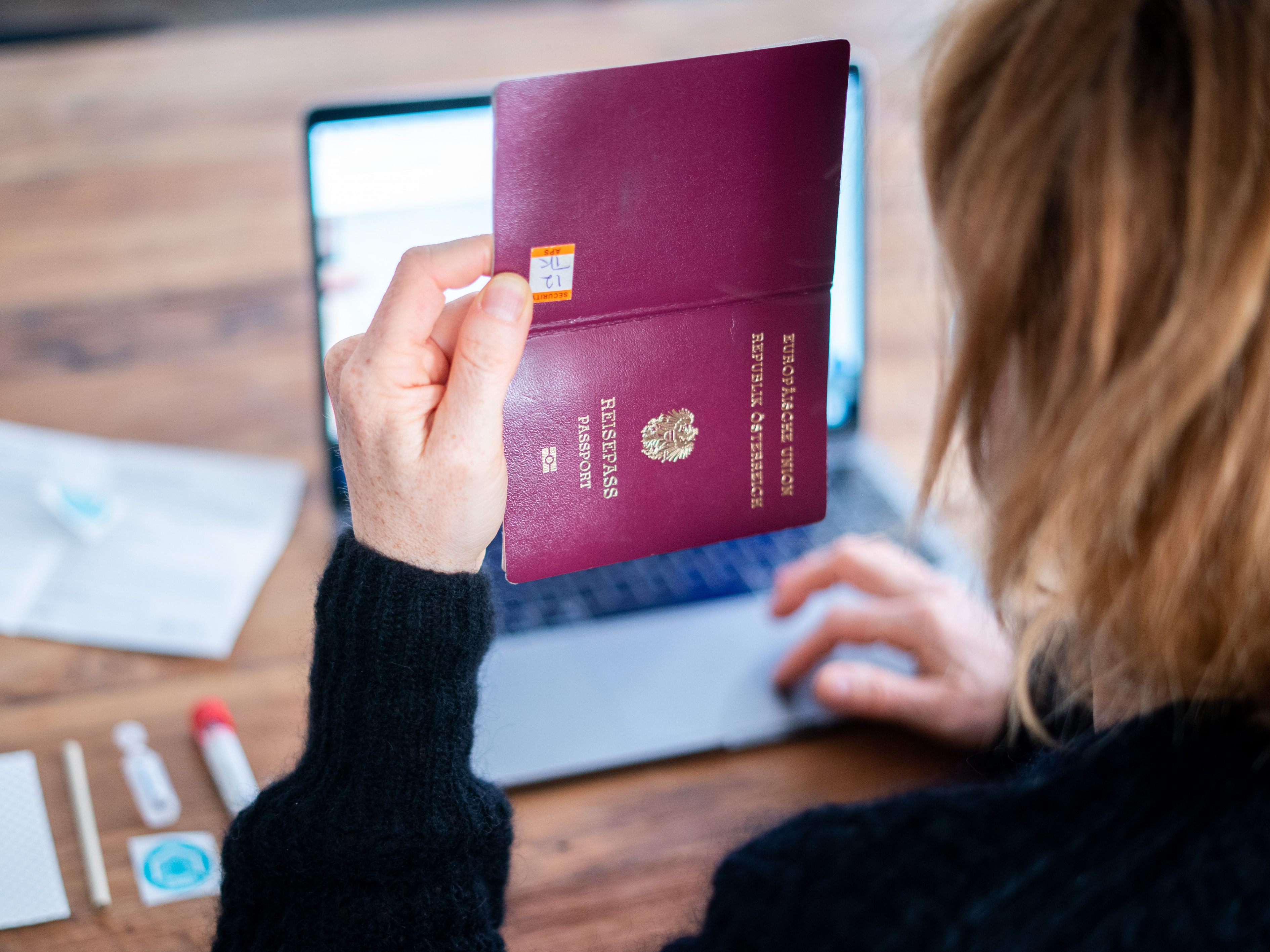 Österreichischer Reisepass: Neues Sicherheitsmerkmal. Österreichischer Reisepass: Neues Sicherheitsmerkmal.