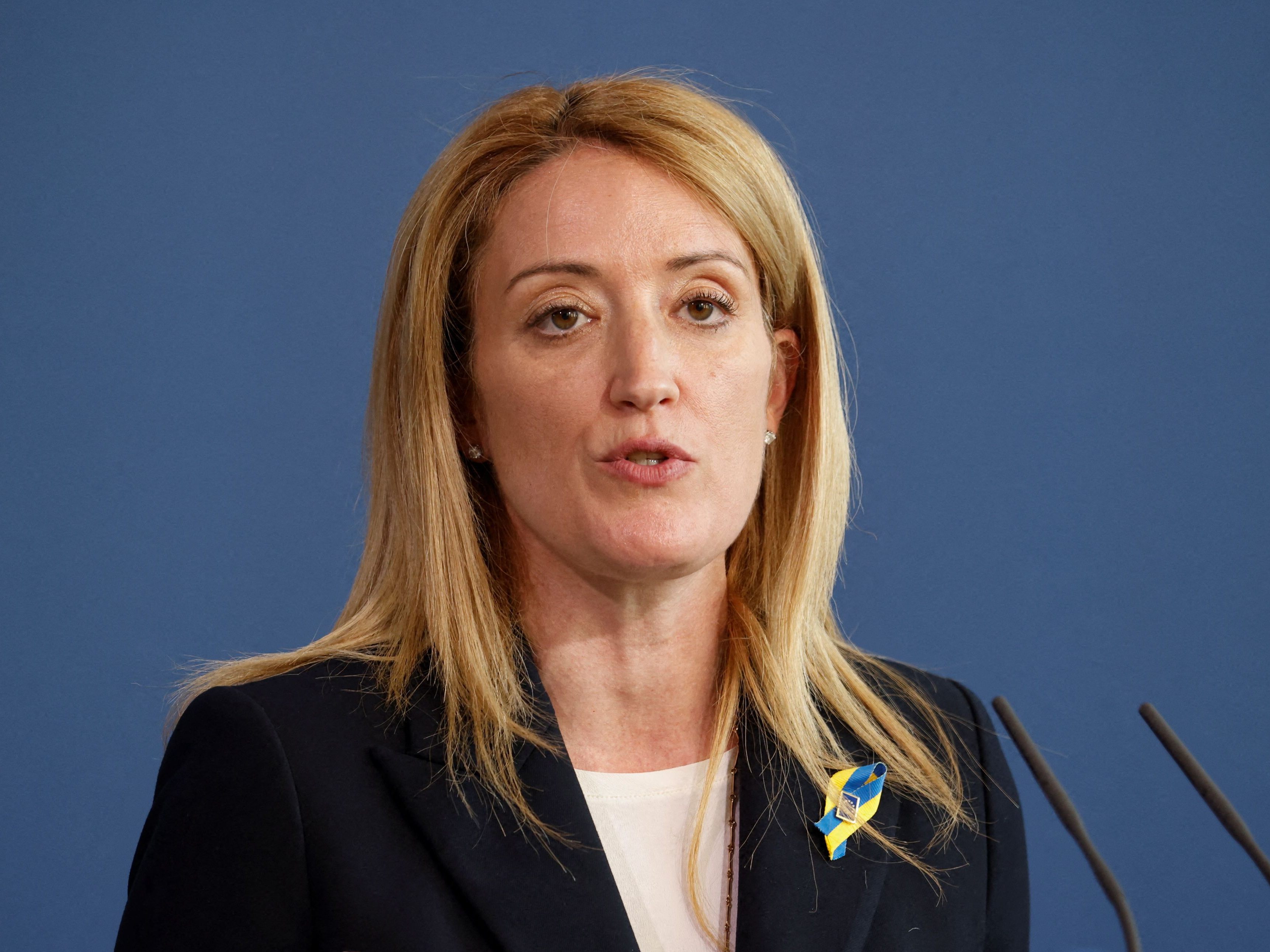 EU-Parlamentspräsidentin Roberta metsola sicherte der Ukraine weiter Hilfe zu. EU-Parlamentspräsidentin Roberta metsola sicherte der Ukraine weiter Hilfe zu.