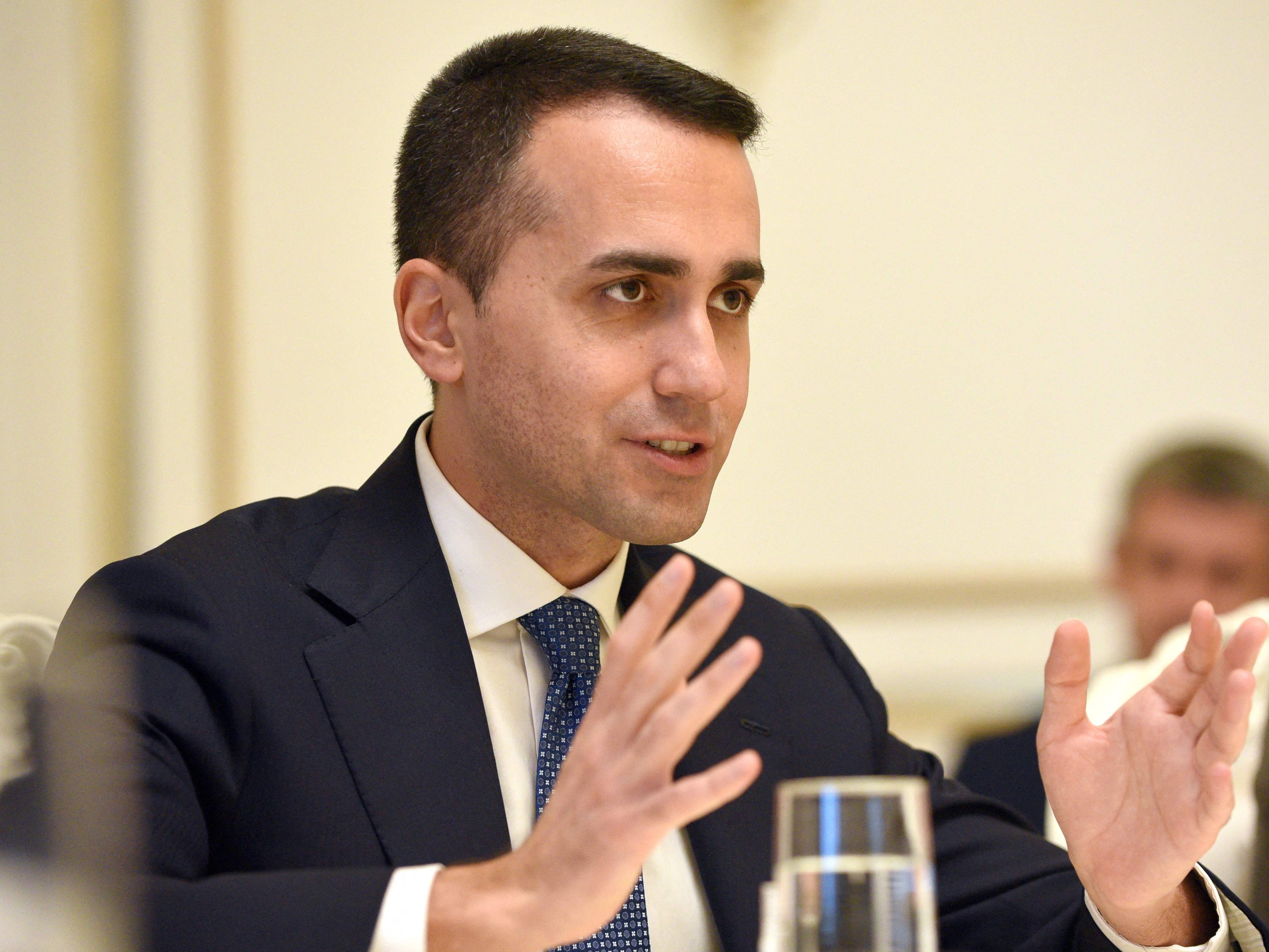 Der italienische Außenminister Luigi Di Maio bestätigte, dass Italien kein Veto gegen neue Sanktionen gegen Russland einlegen wird.
