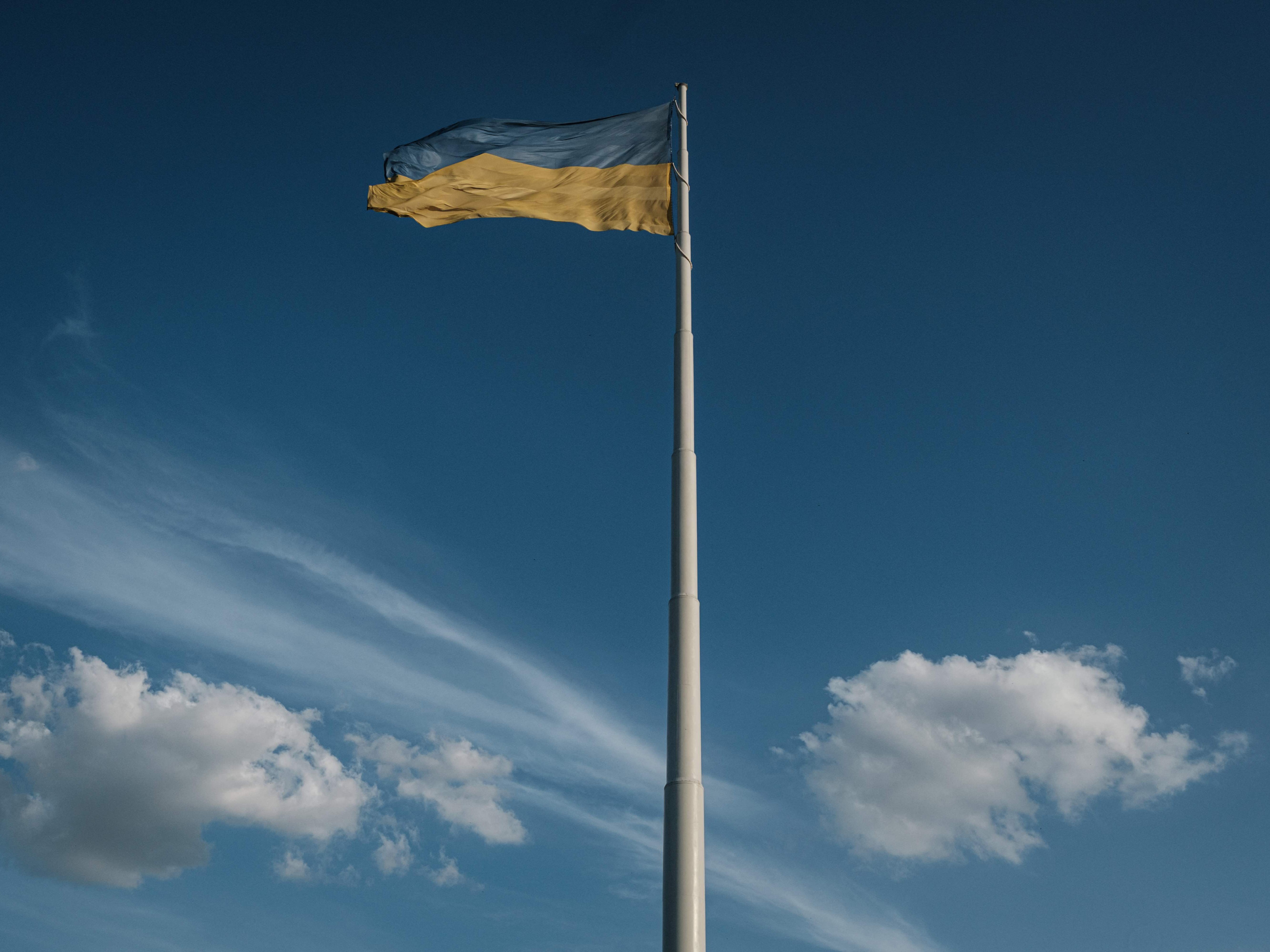 Die Ukraine ermittelt gegen mehrere russische Soldaten.