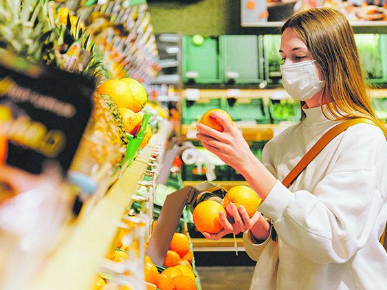 Der AK-Preismonitor zeigt deutlich, wie sich das tägliche Leben verteuert. Schon wird zunehmende Zurückhaltung im Konsum sichtbar. (Foto: Anna Shvets/ Pexels)