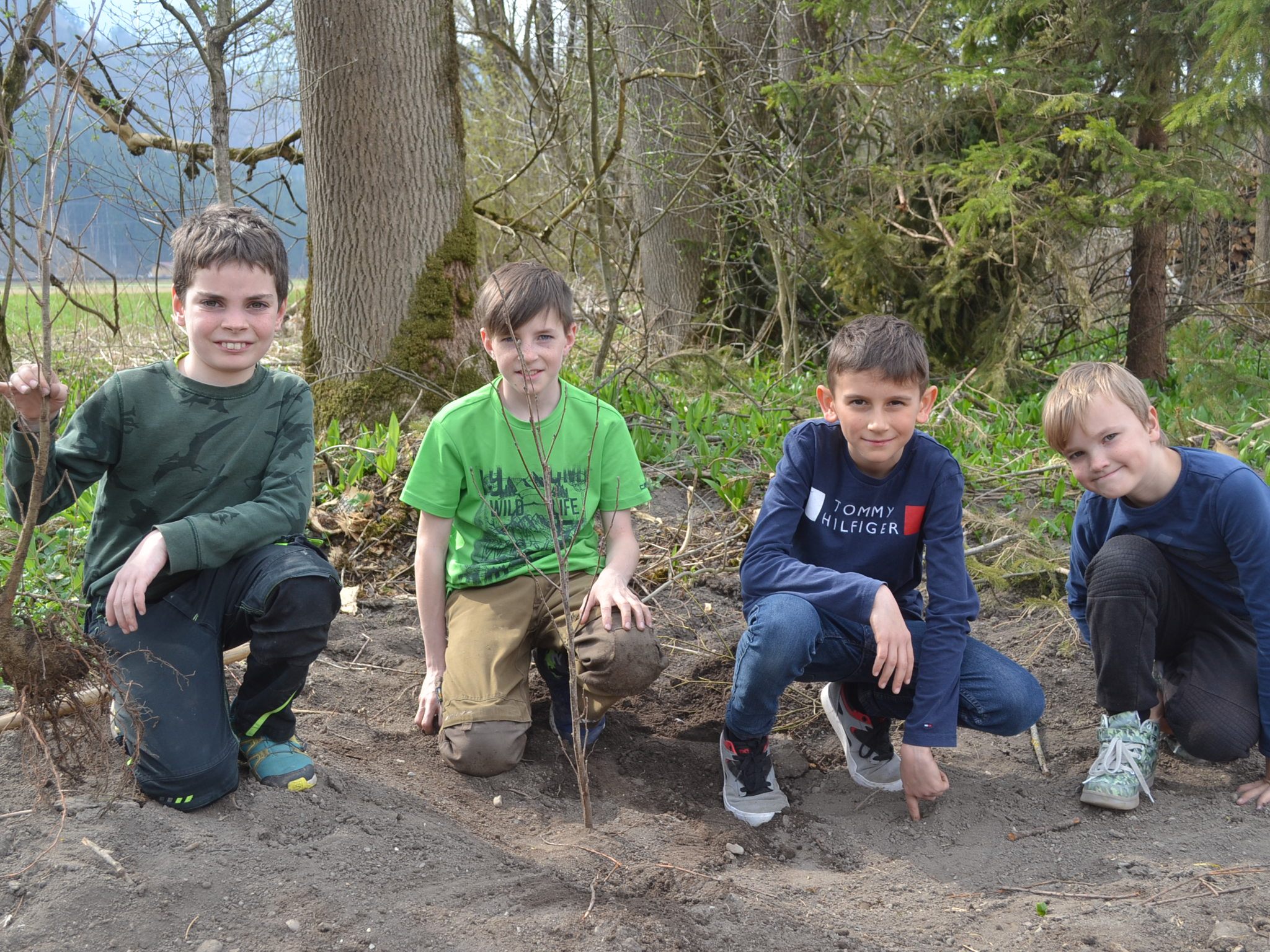 Mit viel Elan und Ausdauer bei der Sache: Luzius, Jakob, Emir und Henry. Mit viel Elan und Ausdauer bei der Sache: Luzius, Jakob, Emir und Henry.