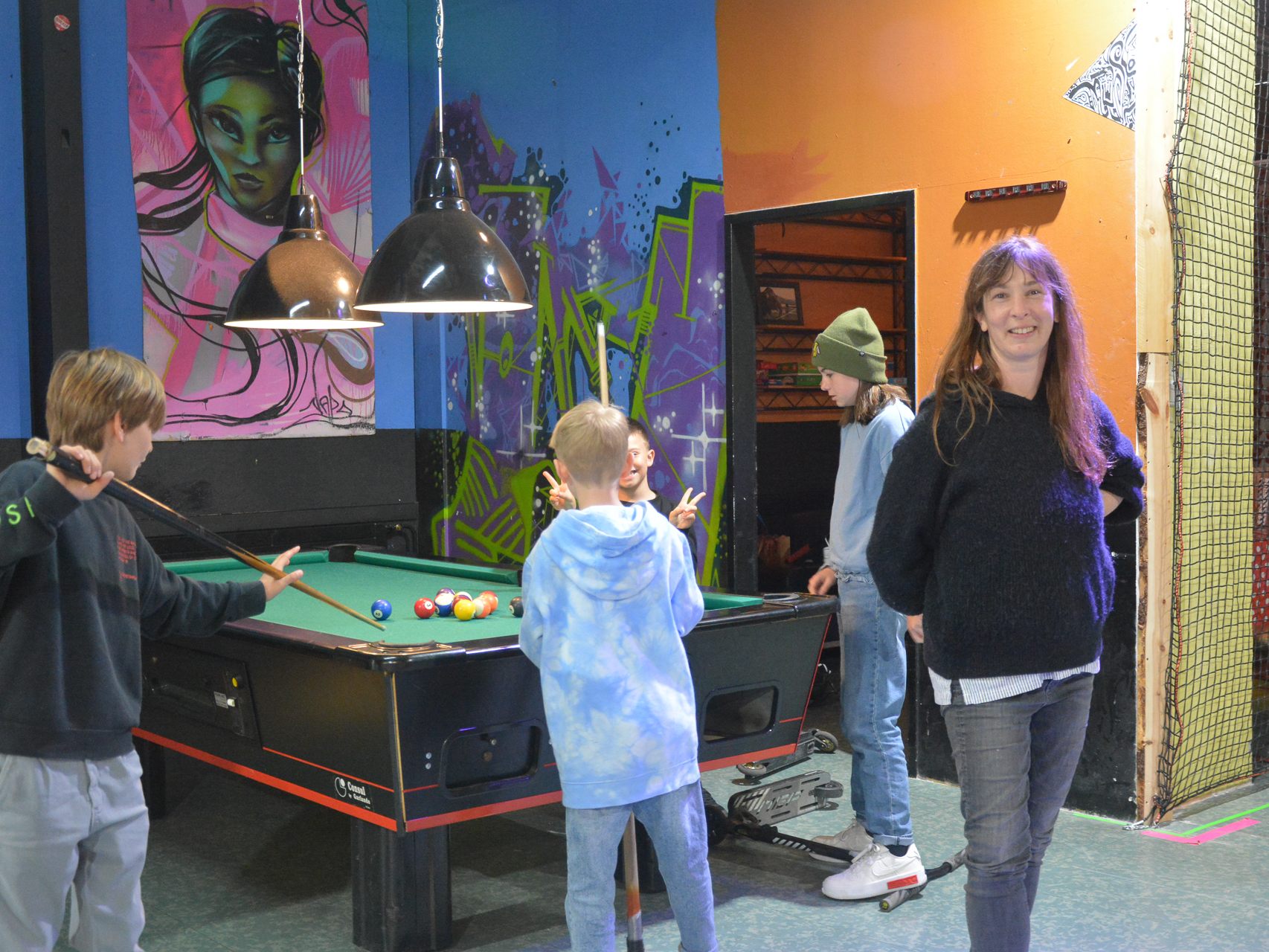 Regine Riedler vom Culture Factor Y hatte die Idee, die Skatehalle für Geburtstagspartys zu vermieten. Regine Riedler vom Culture Factor Y hatte die Idee, die Skatehalle für Geburtstagspartys zu vermieten.