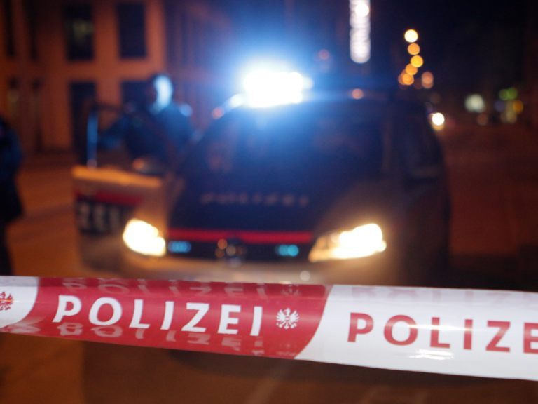 Stadt Salzburg: Ein Mann wurde mit fünf Messerstichen tot aufgefunden