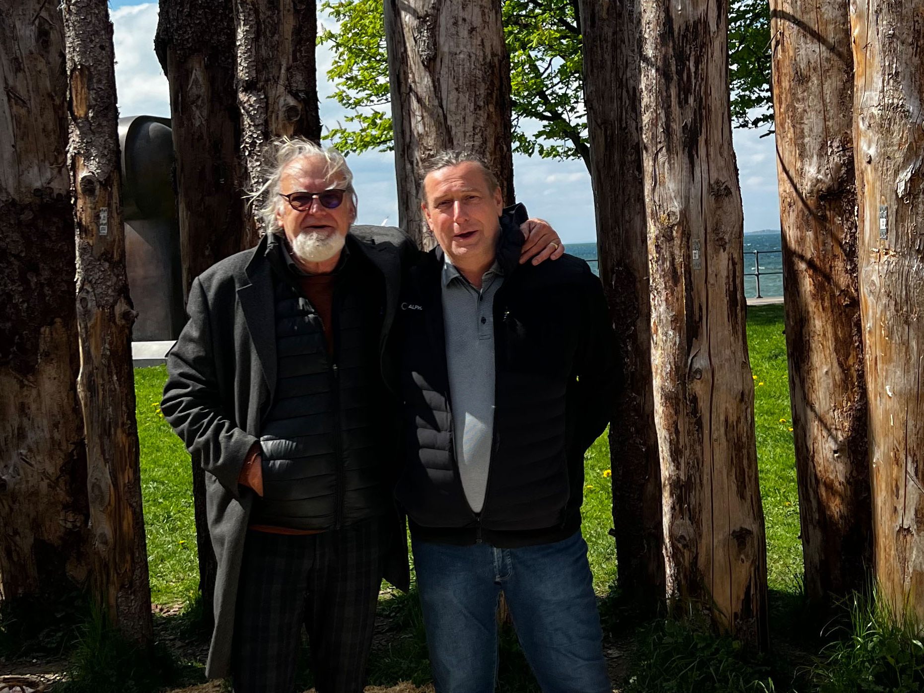 Architekt Angelo Roventa und Ulf Oberbichler (Alphagate Automatisierungstechnik) haben die Kunst-Auktion gemeinsam mit Achim Lang organisiert. Architekt Angelo Roventa und Ulf Oberbichler (Alphagate Automatisierungstechnik) haben die Kunst-Auktion gemeinsam mit Achim Lang organisiert.