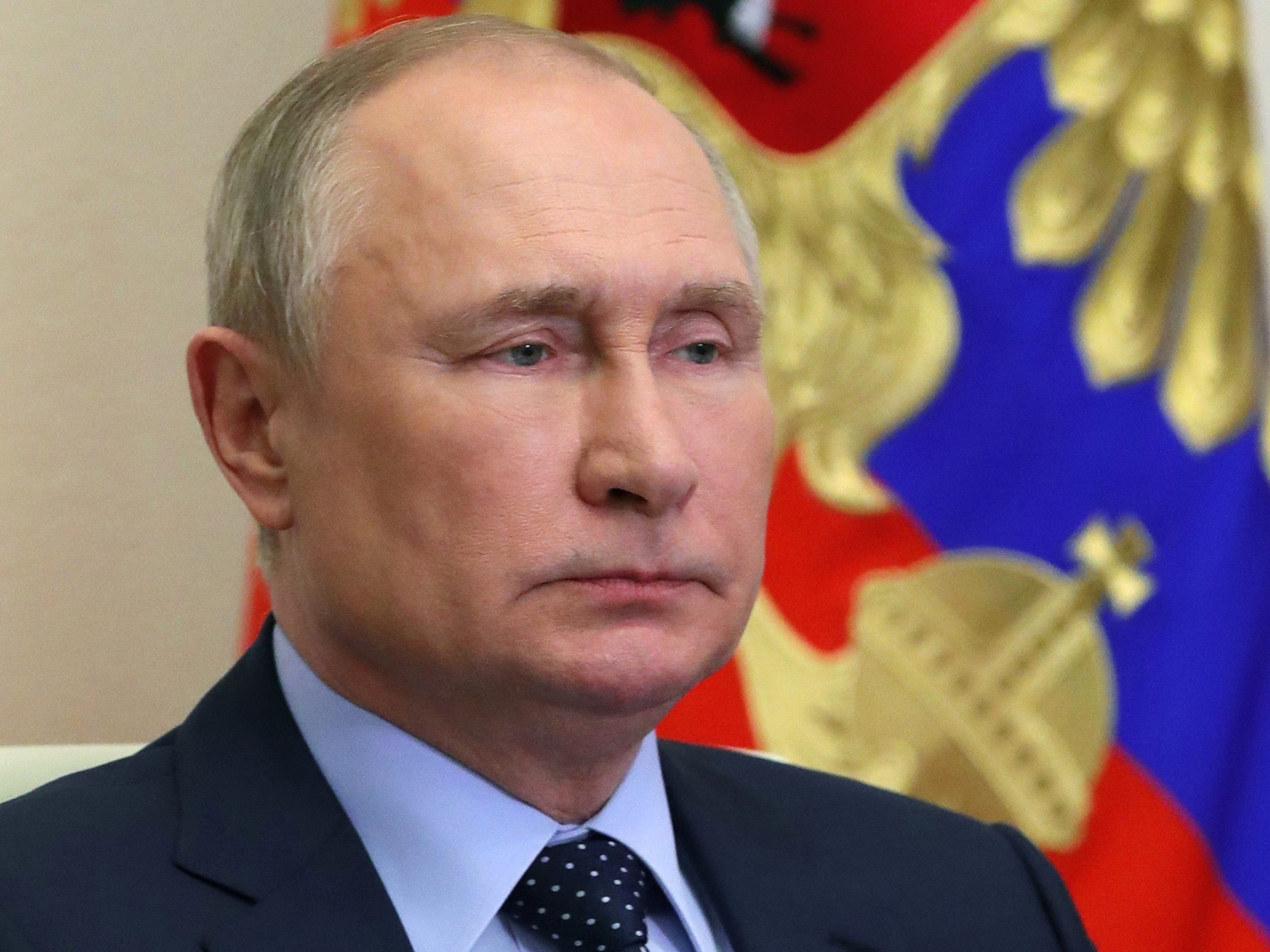 Putin verdiente vergangenes Jahr 114.000 Euro. Putin verdiente vergangenes Jahr 114.000 Euro.