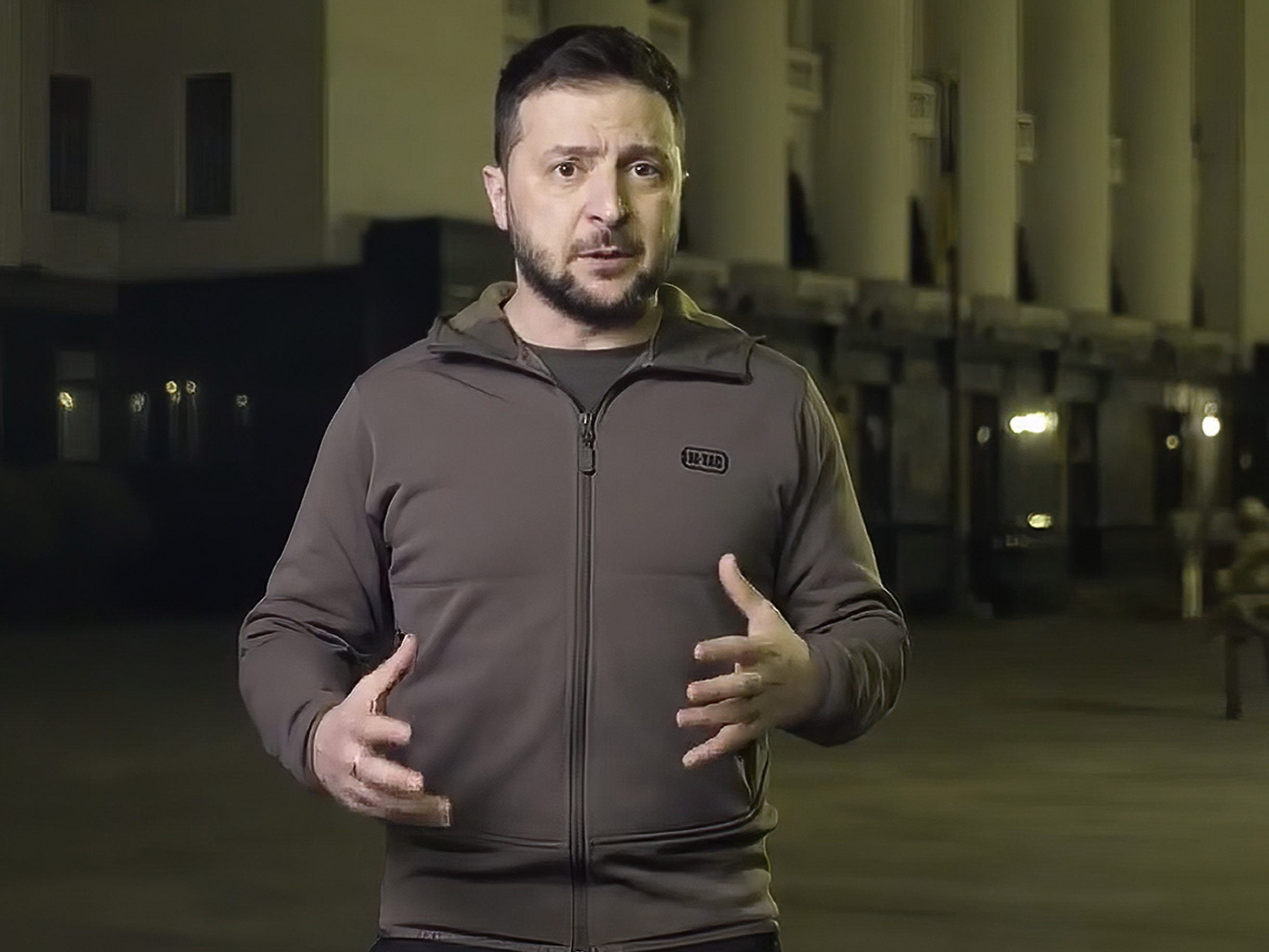 Selenskyj dankte seien Landsleuten für den Widerstand. Selenskyj dankte seien Landsleuten für den Widerstand.