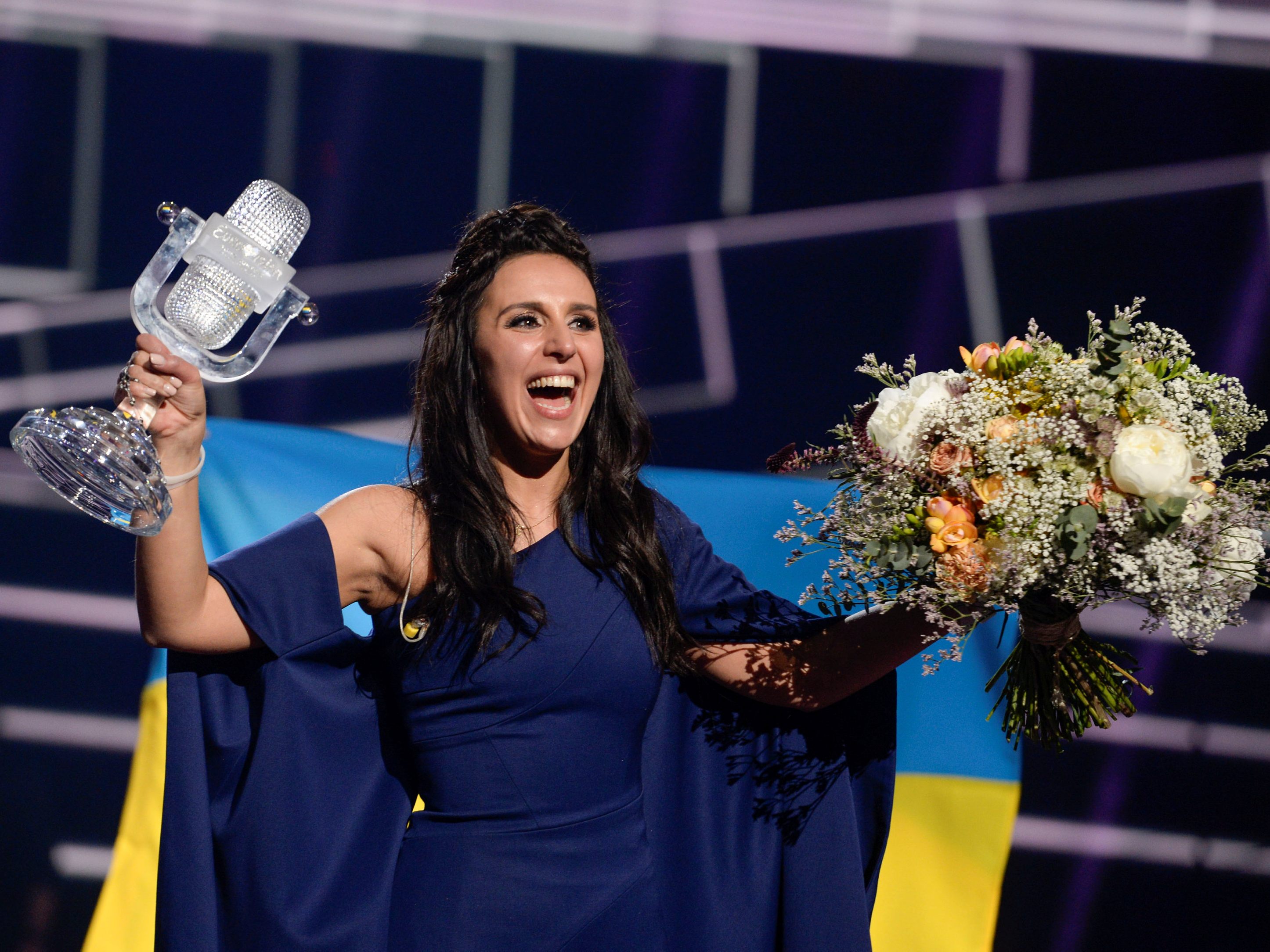 ESC-Gewinnerin Jamala versteigert ihr Kleid