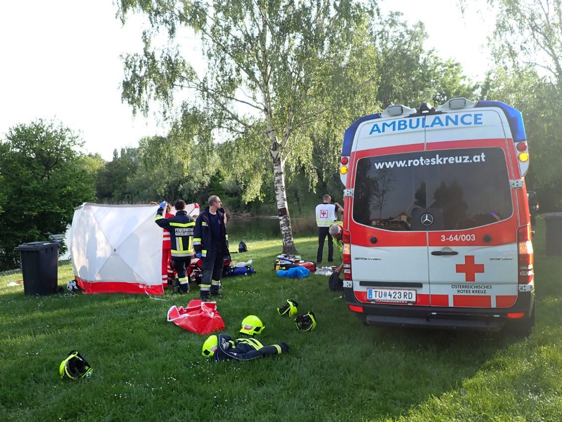 Nach tödlichem Badeunfall im Bezirk Mödling: Zeugen gesucht.