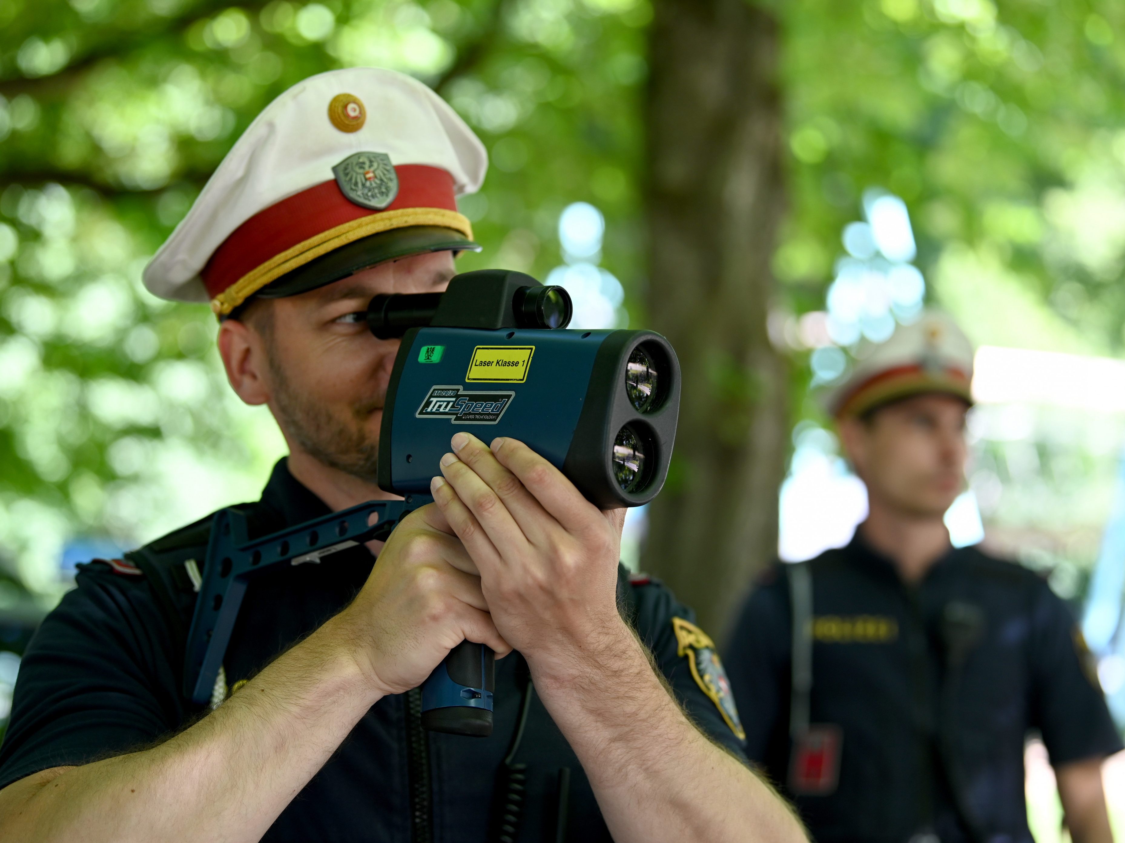 Die Wiener Polizei hat einen Raser auf der S2 erwischt