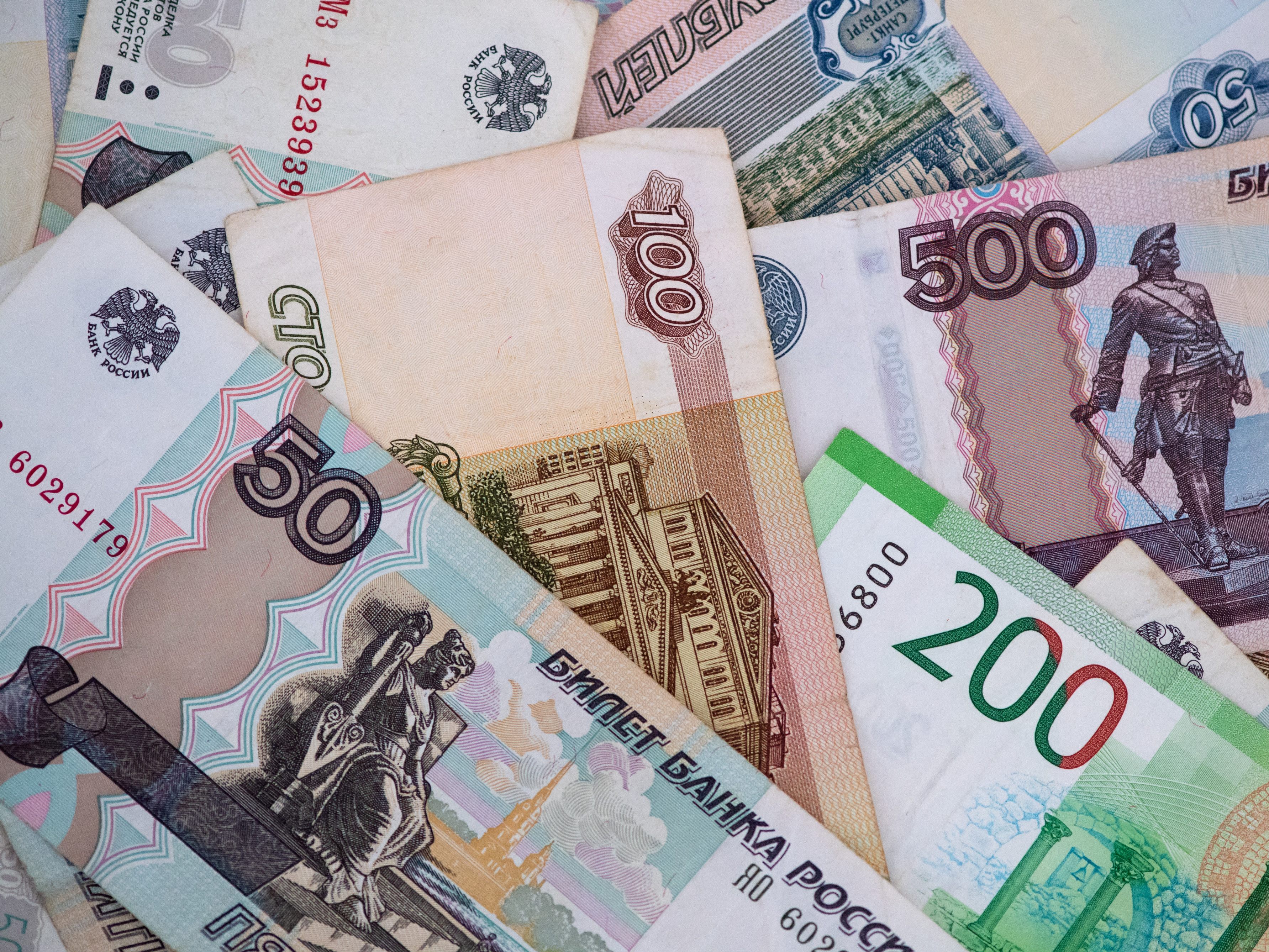 Russland will Auslandsschulden in Rubel begleichen.