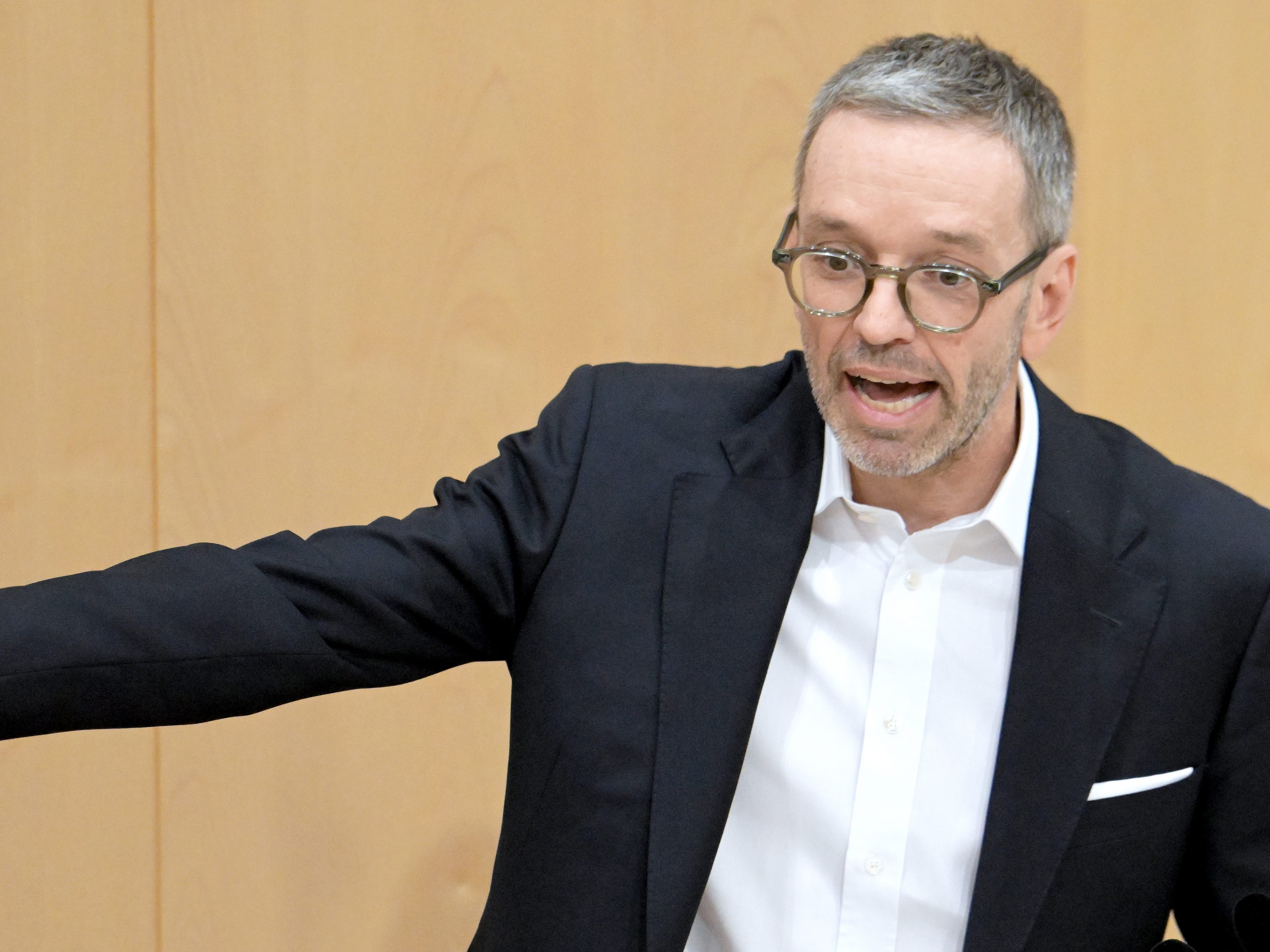 Herbert Kickl ist stinksauer.
