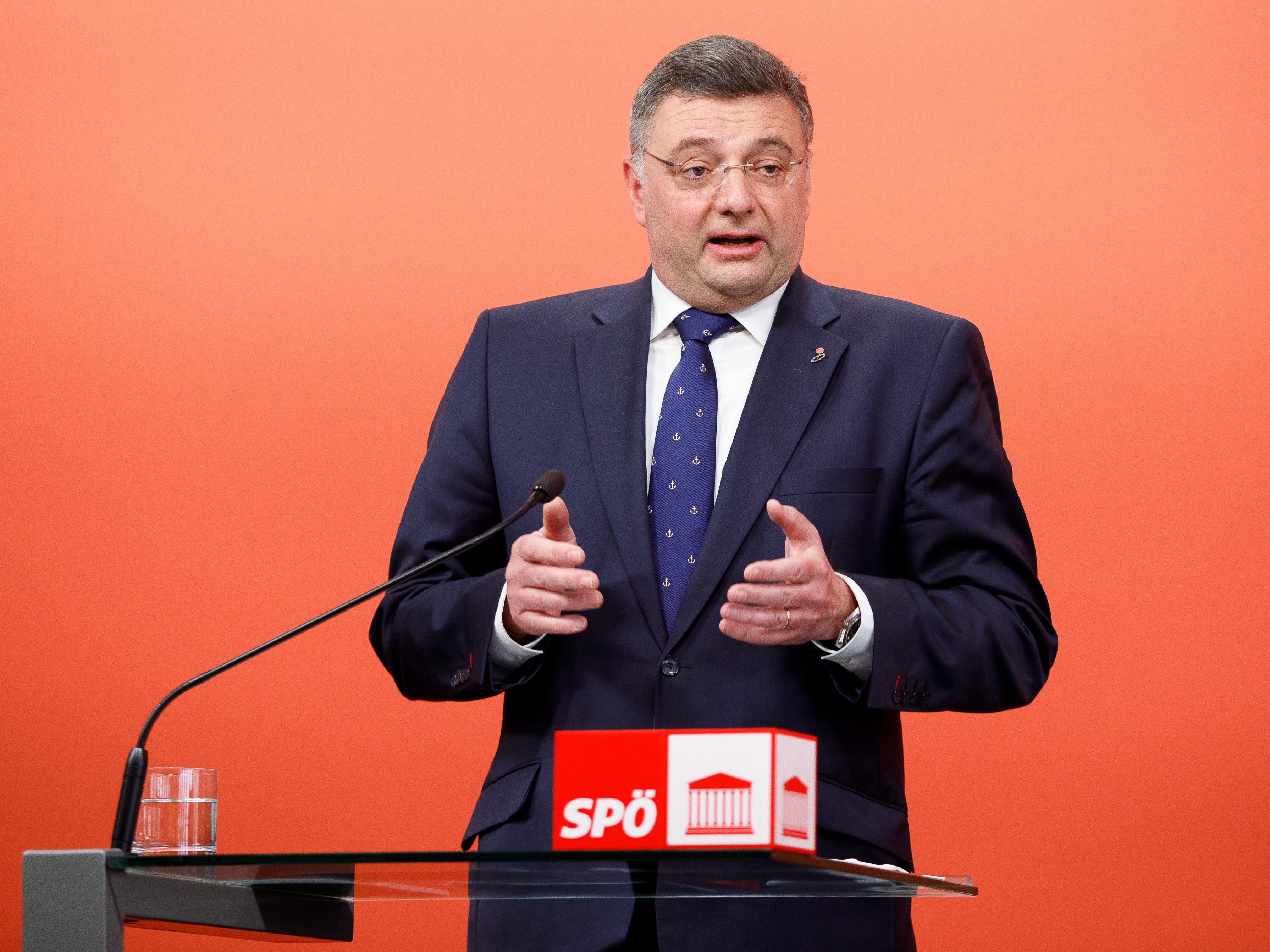 SPÖ-Klubchef Jörg Leichtfried hat der Regierung die SPÖ-Voschläge zur zur Rechnungshof-Stärkung übermittelt SPÖ-Klubchef Jörg Leichtfried hat der Regierung die SPÖ-Voschläge zur zur Rechnungshof-Stärkung übermittelt