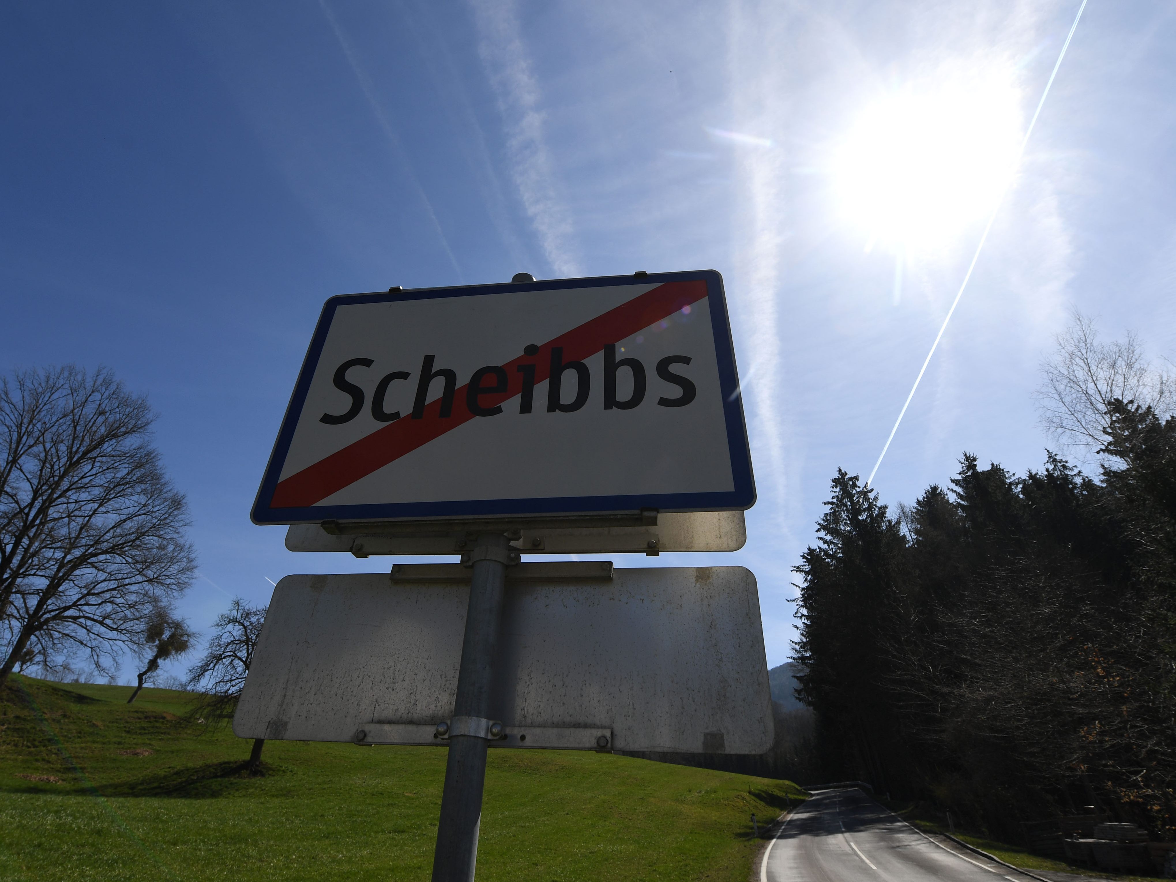Zwei Jugendliche wurden bei einer Auto-Kollision in Scheibbs verletzt. Zwei Jugendliche wurden bei einer Auto-Kollision in Scheibbs verletzt.