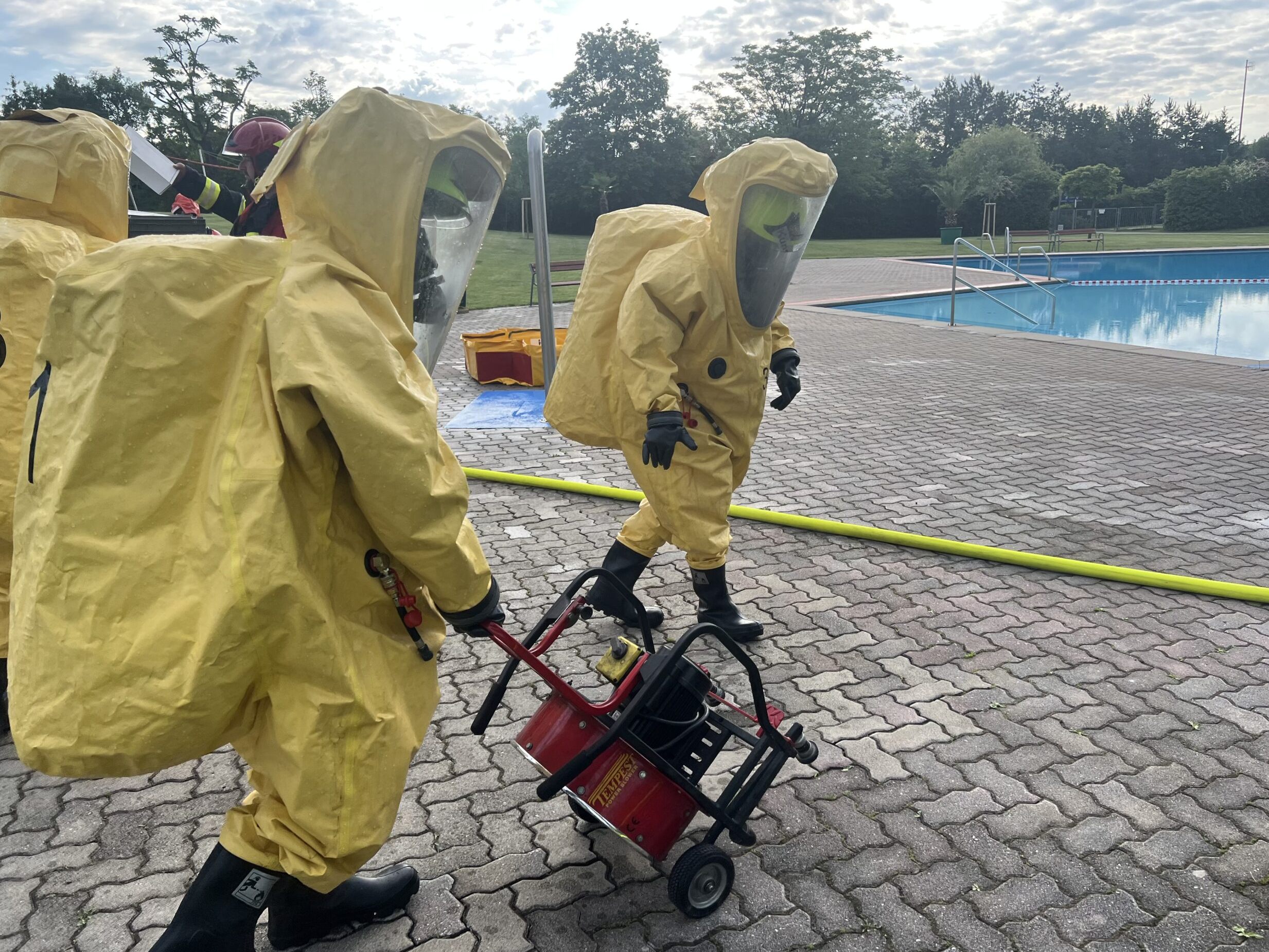Wegen eines Chlorgasaustritts ist die Feuerwehr am Sonntag ins Freibad nach Mattersburg ausgerückt.