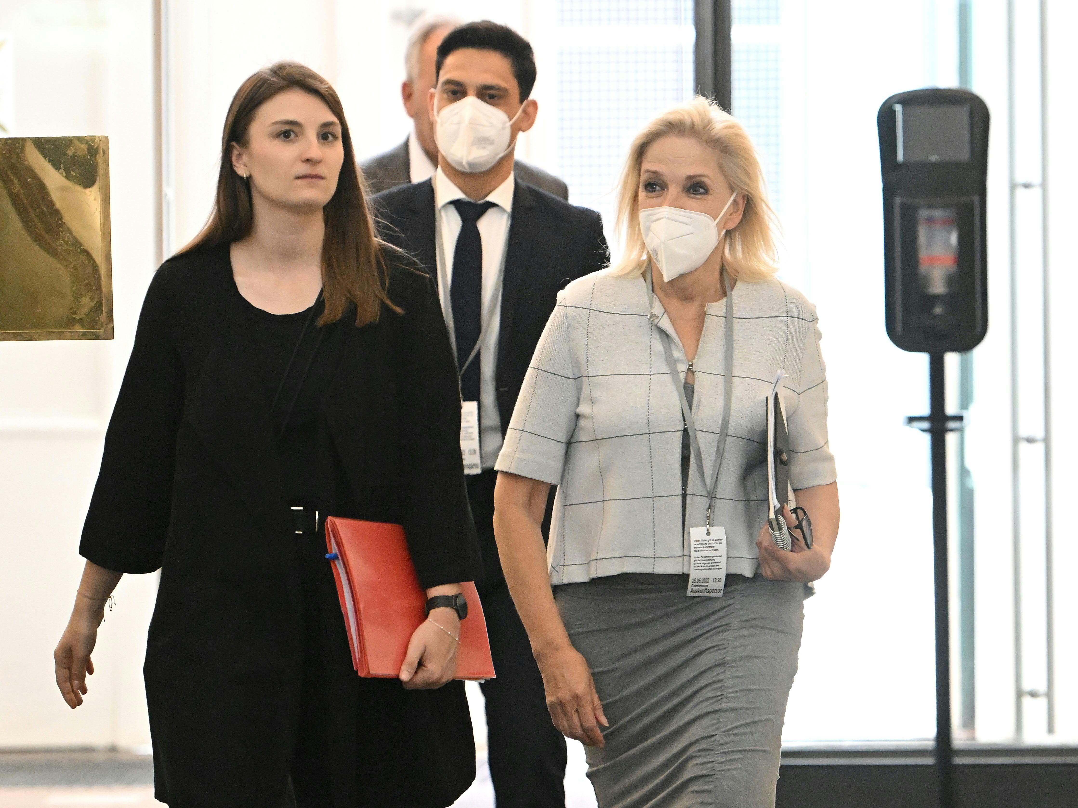 Die Kritik von Gabriele Aicher (rechts) an der WKStA im U-Ausschuss fiel teils massiv aus.