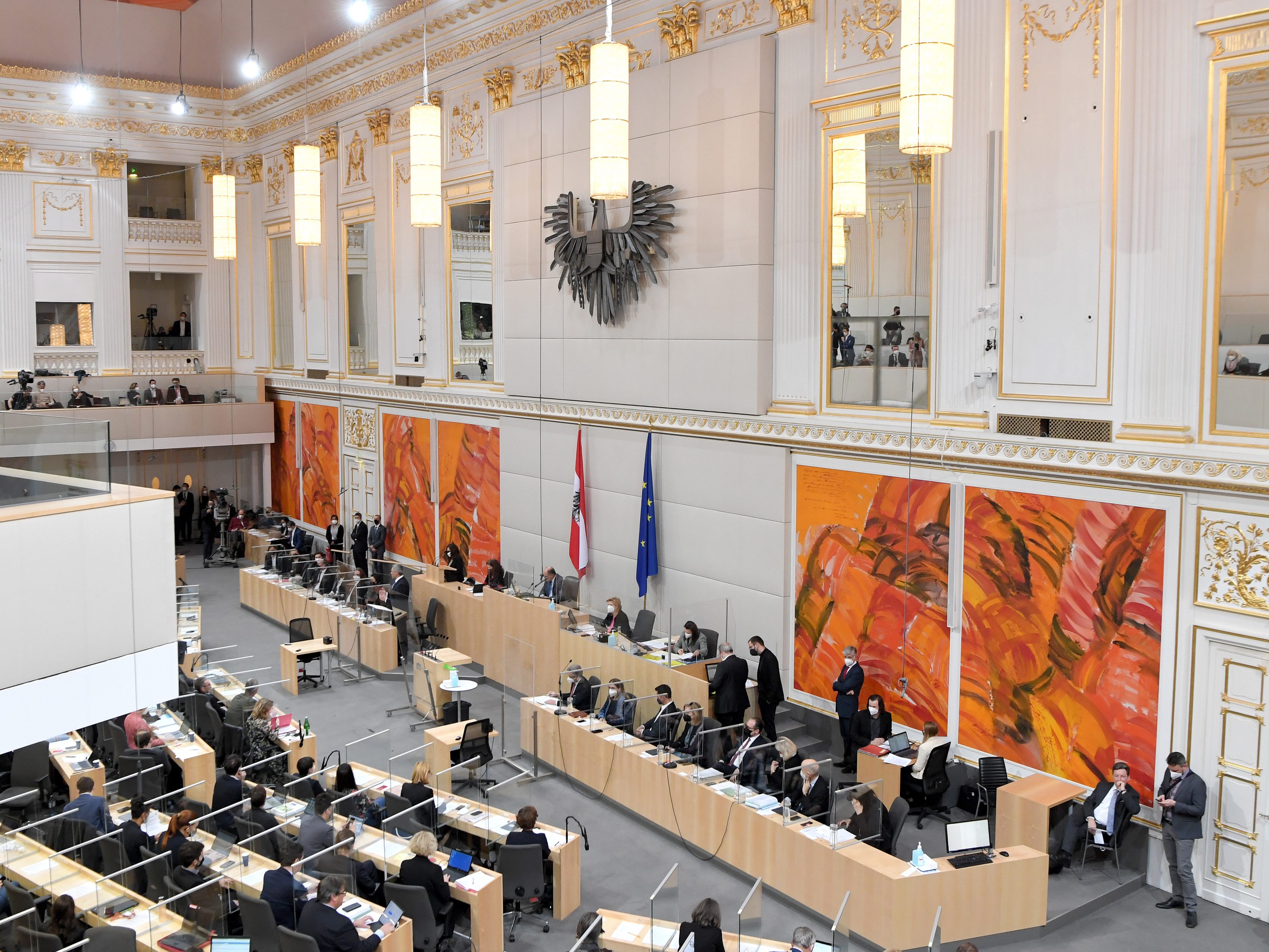 Der Gesetzesentwurf zum Parteiengesetz wird einer besonderen Begutachtung unterzogen Der Gesetzesentwurf zum Parteiengesetz wird einer besonderen Begutachtung unterzogen