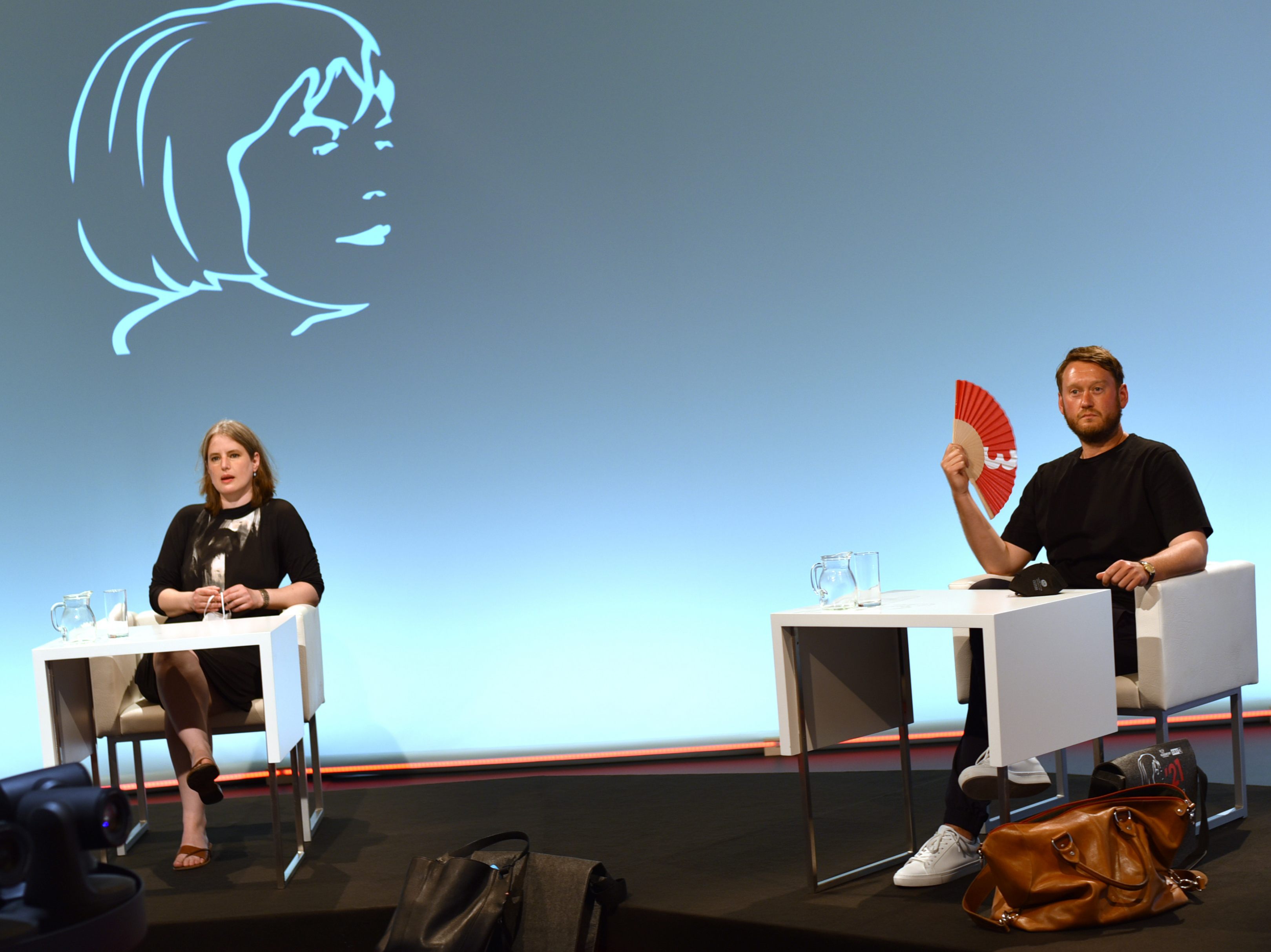 Auch heuer sind die Jury-Vorsitzende Insa Wilke und Juror Michael Wiederstein wieder beim Bachmann-Preis dabei. Auch heuer sind die Jury-Vorsitzende Insa Wilke und Juror Michael Wiederstein wieder beim Bachmann-Preis dabei.