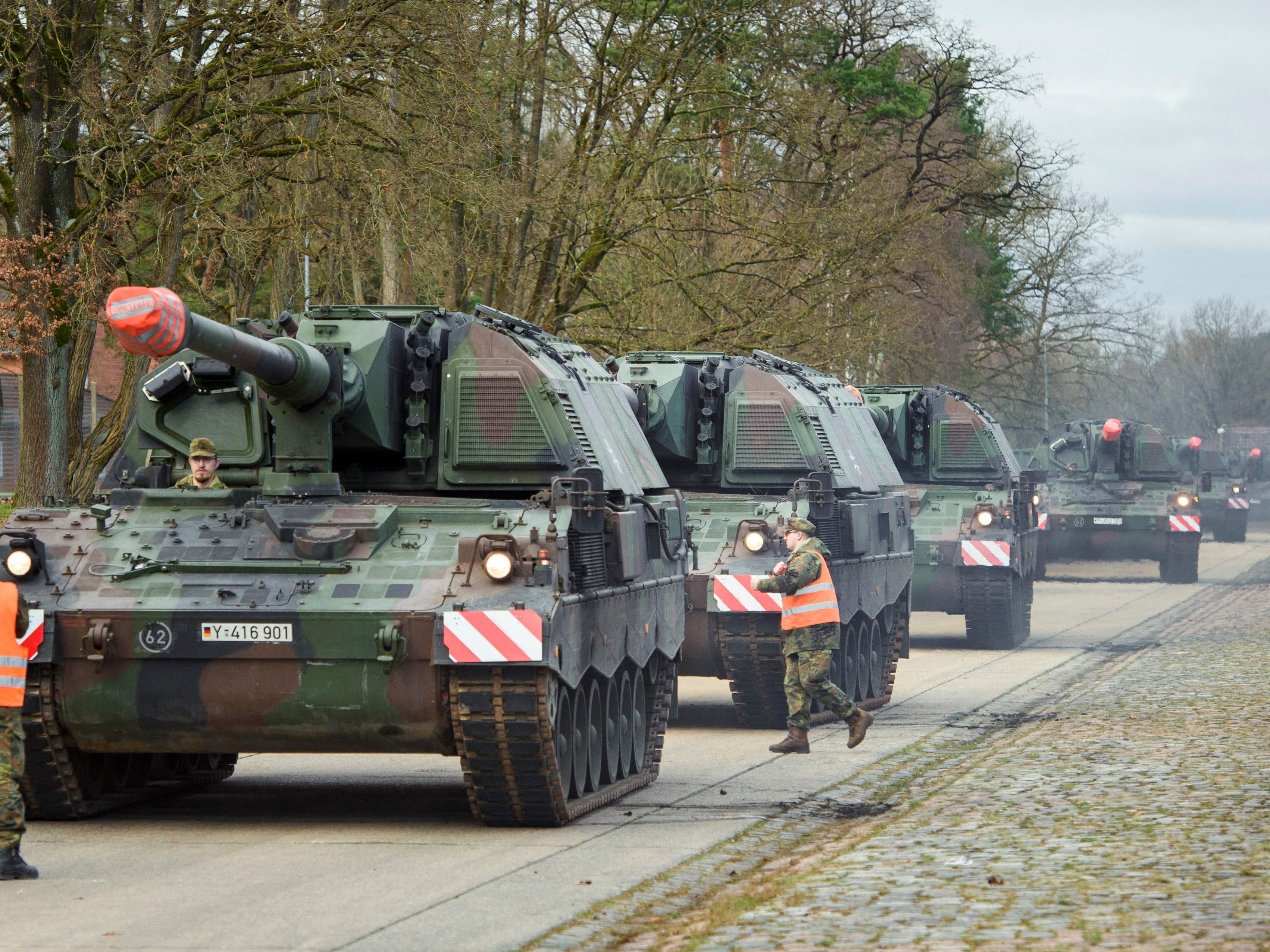 Deutschland liefert Kiew sieben Panzerhaubitzen. Deutschland liefert Kiew sieben Panzerhaubitzen.