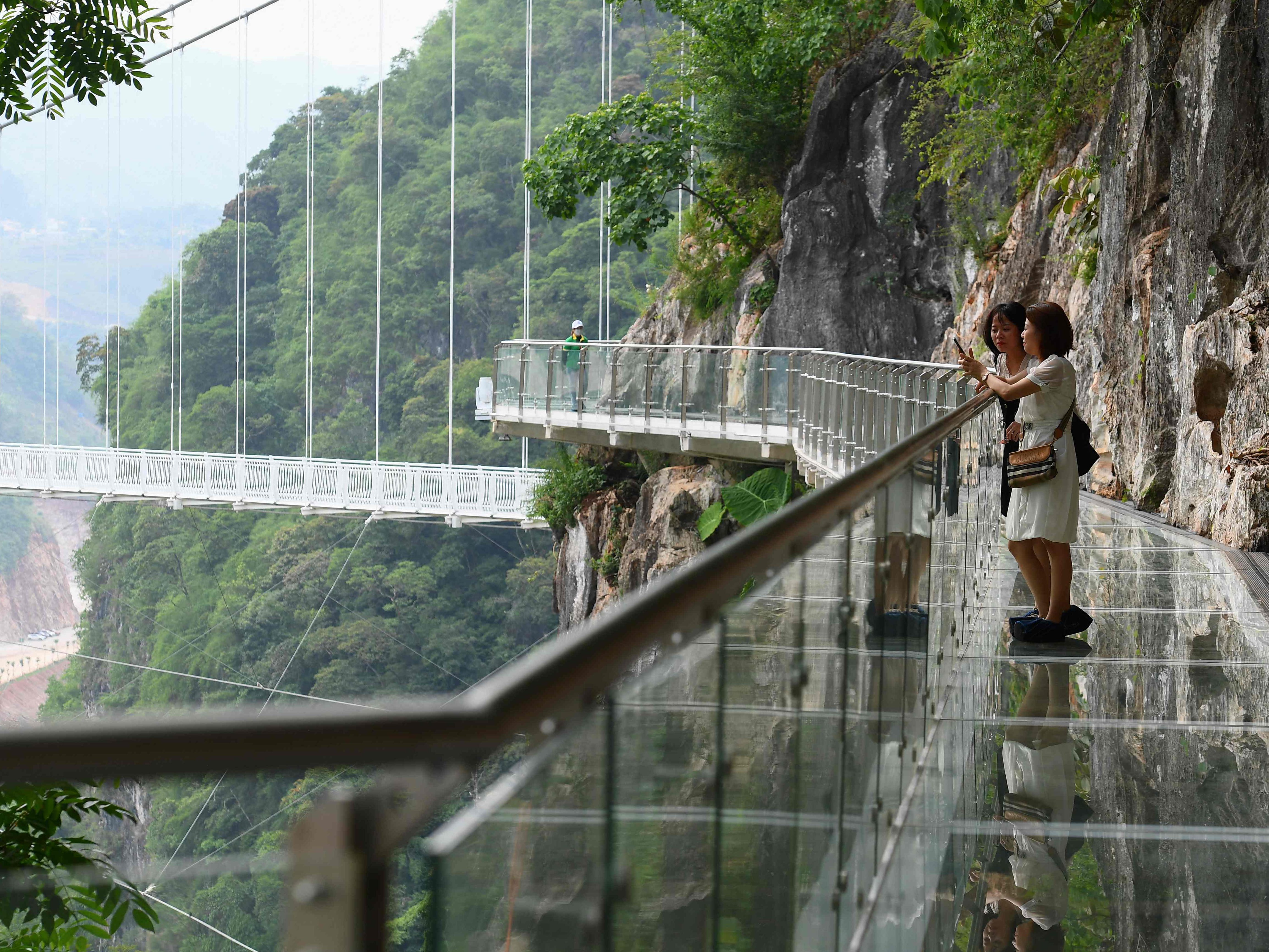 Bach-Long-Glasbrücke
