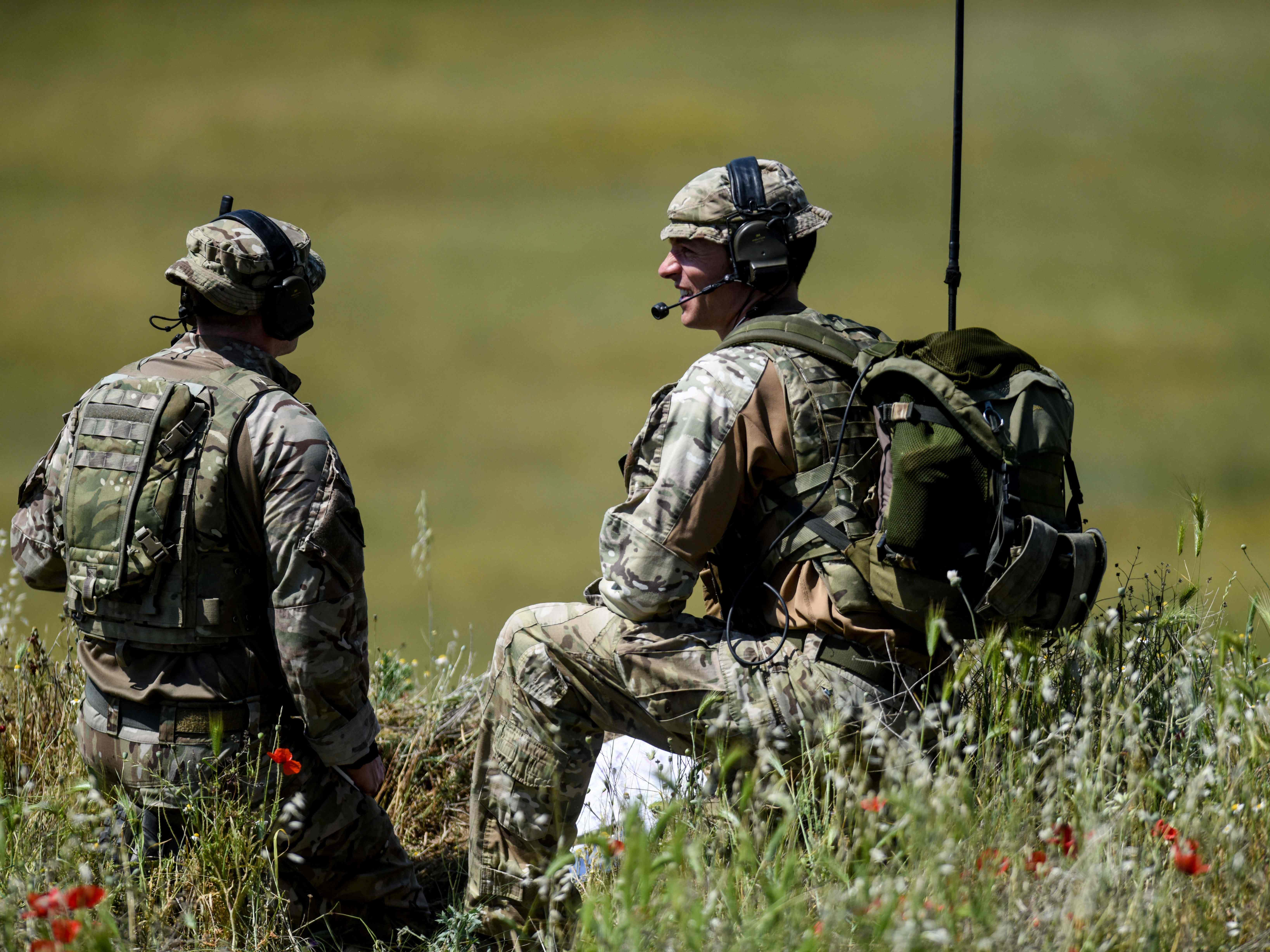 Die NATO hat in allen Bereichen und in allen Regionen die Streitkräfte aufgestockt. Die NATO hat in allen Bereichen und in allen Regionen die Streitkräfte aufgestockt.