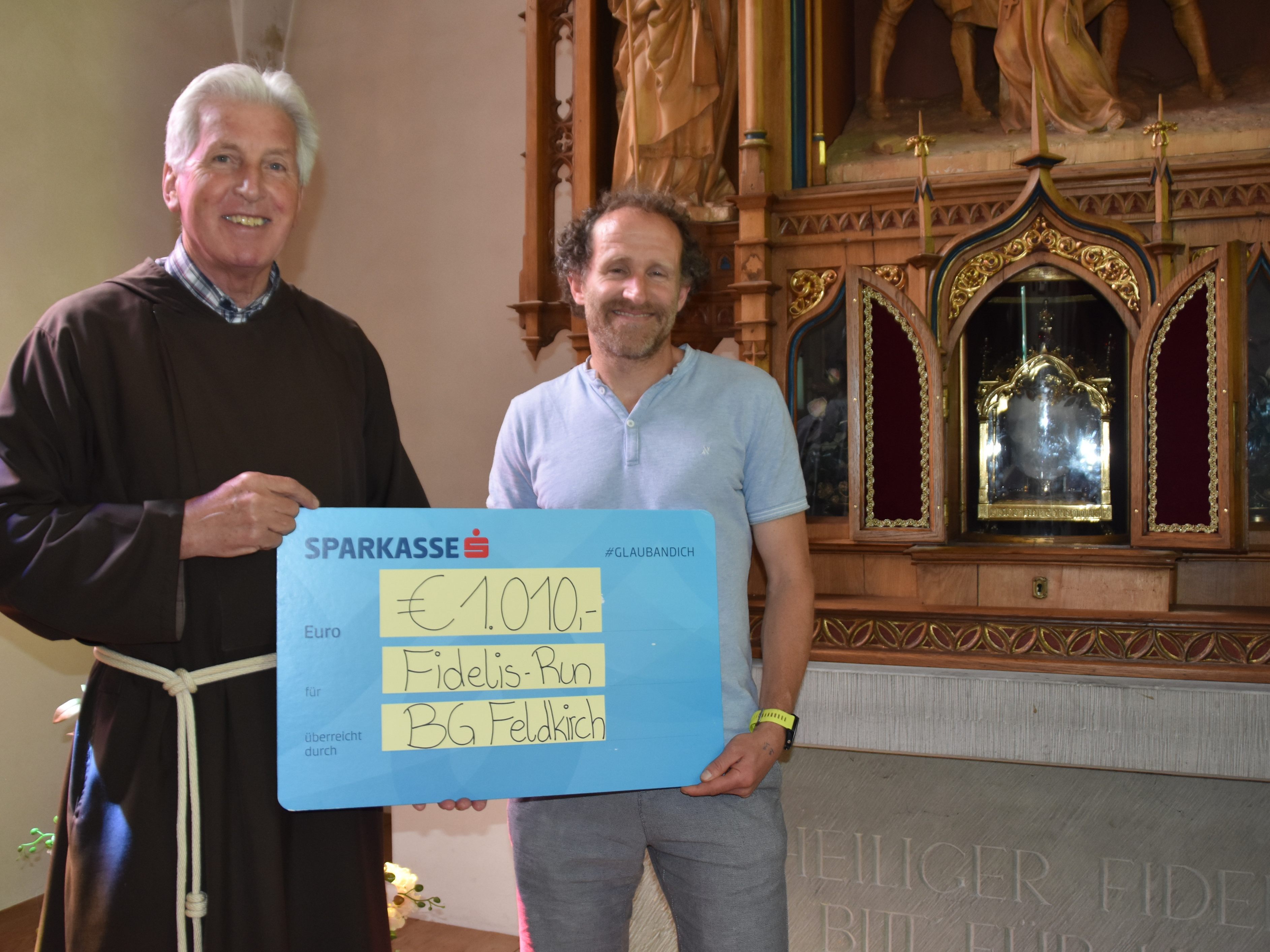 Geld für die Bedürftigen