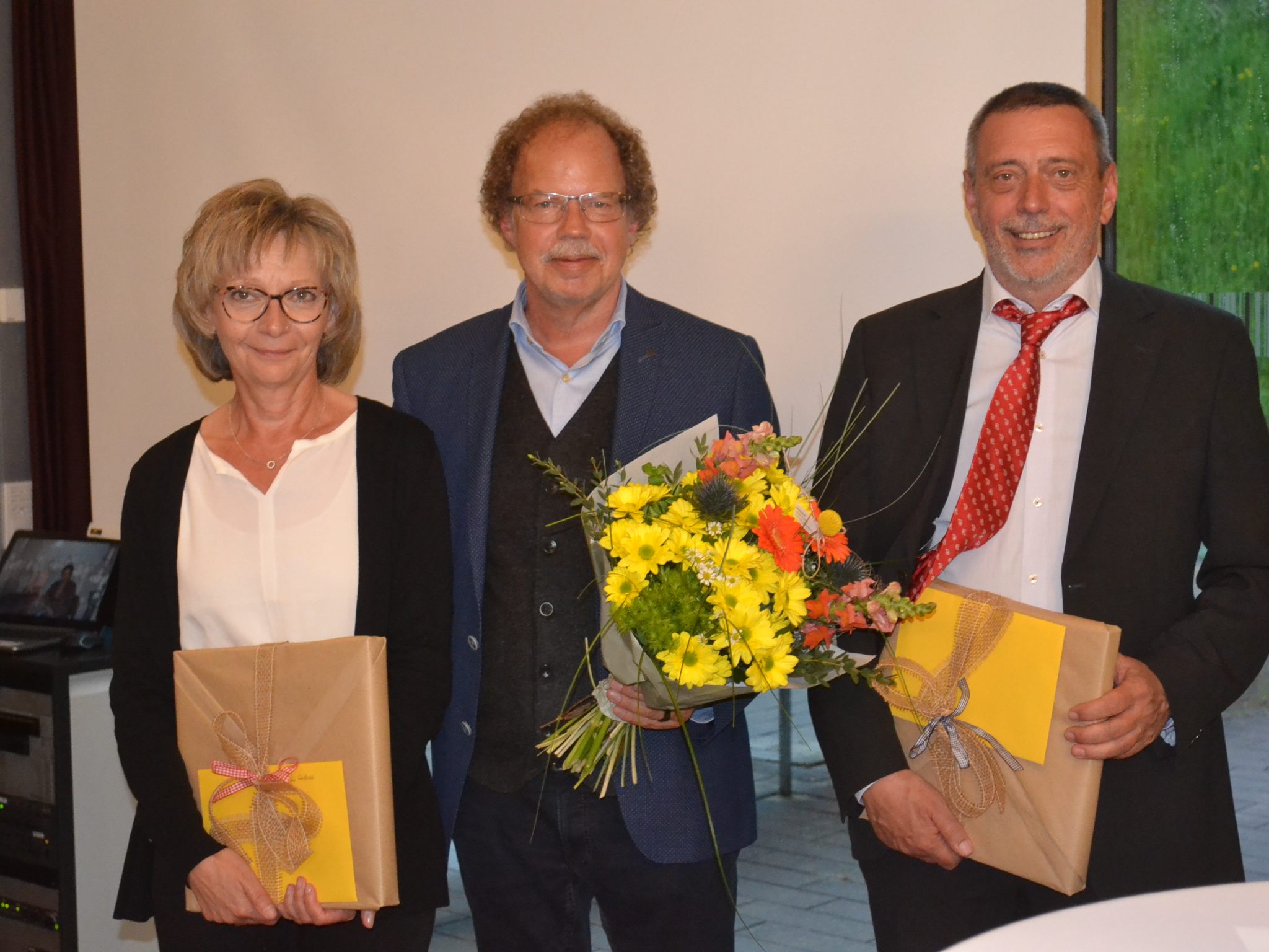 Andrea Helbock, Florian Kasseroler und Dieter Visintainer. Andrea Helbock, Florian Kasseroler und Dieter Visintainer.