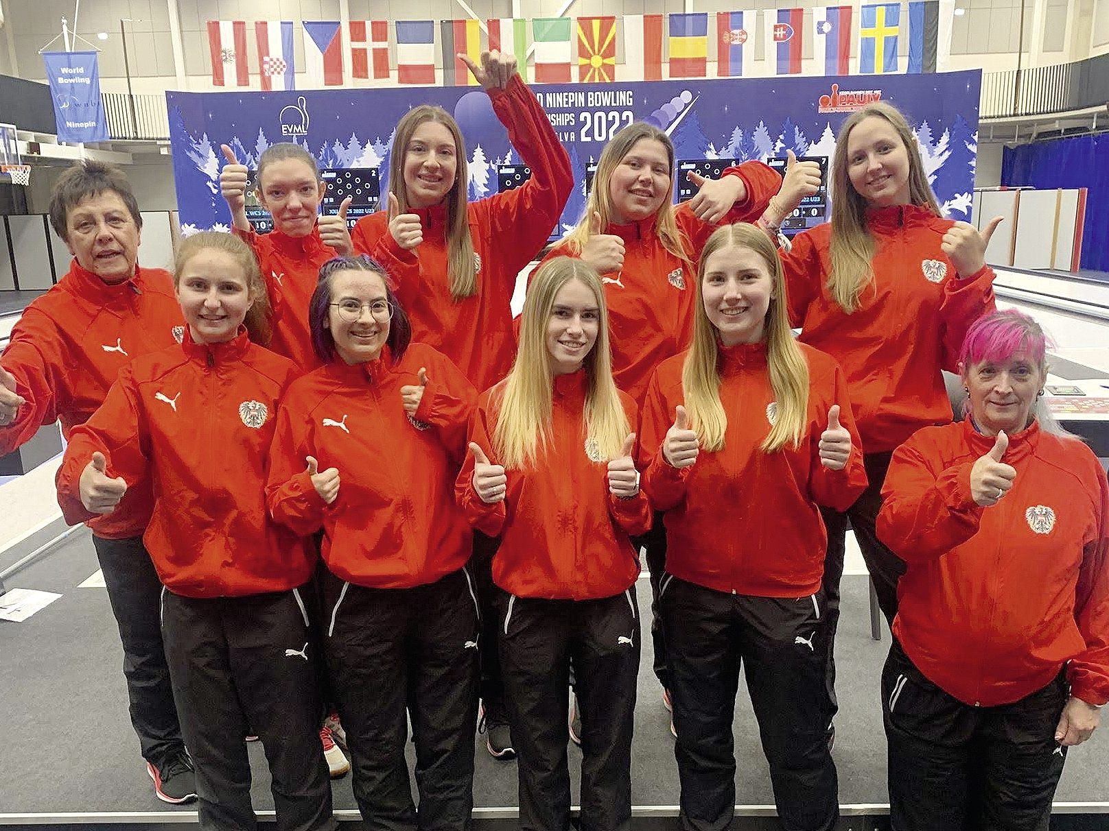 Großer Jubel bei den Sportkeglerinnen, die mit Maja Nikolic und Lena Baumgartner zwei Teilnehmerinnen aus dem Ländle stellten.