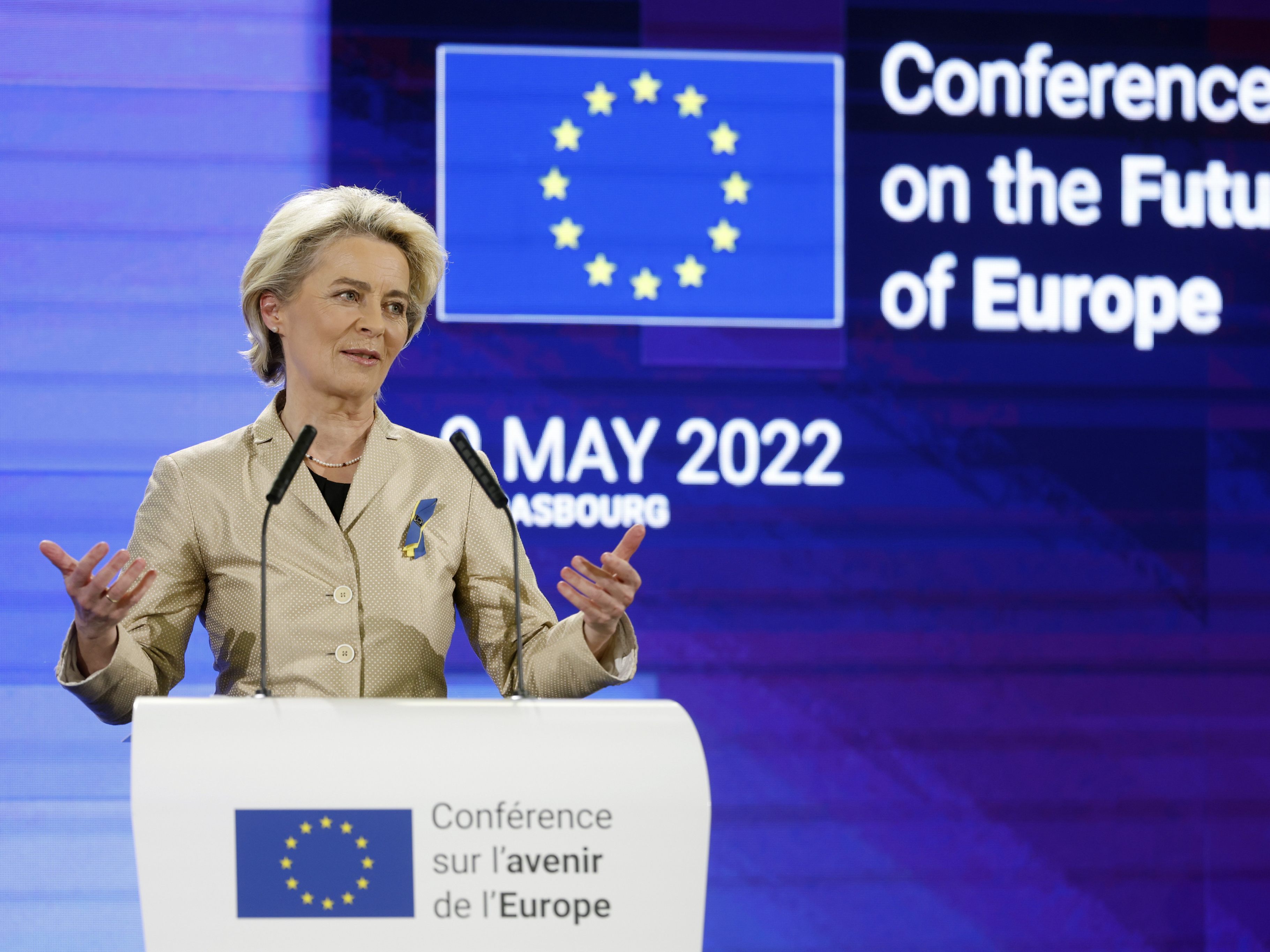 Kommissionspräsidentin Von der Leyen sprach bei der Abschlussfeier der Konferenz zur Zukunft Europas darüber, Bürger künftig stärker einzubinden, wenn es um neue Gesetze geht Kommissionspräsidentin Von der Leyen sprach bei der Abschlussfeier der Konferenz zur Zukunft Europas darüber, Bürger künftig stärker einzubinden, wenn es um neue Gesetze geht