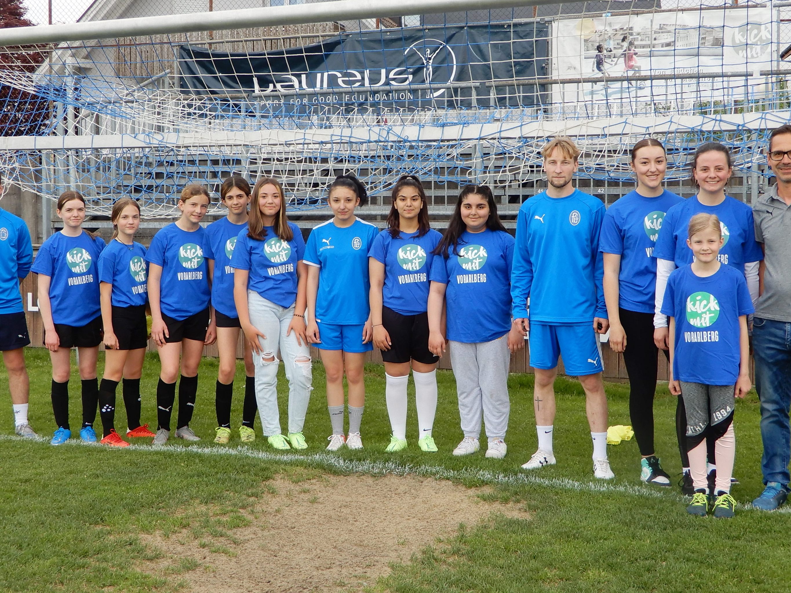 Alle Teilnehmerinnen waren begeistert vom kick mit girls day im Holzstadion.