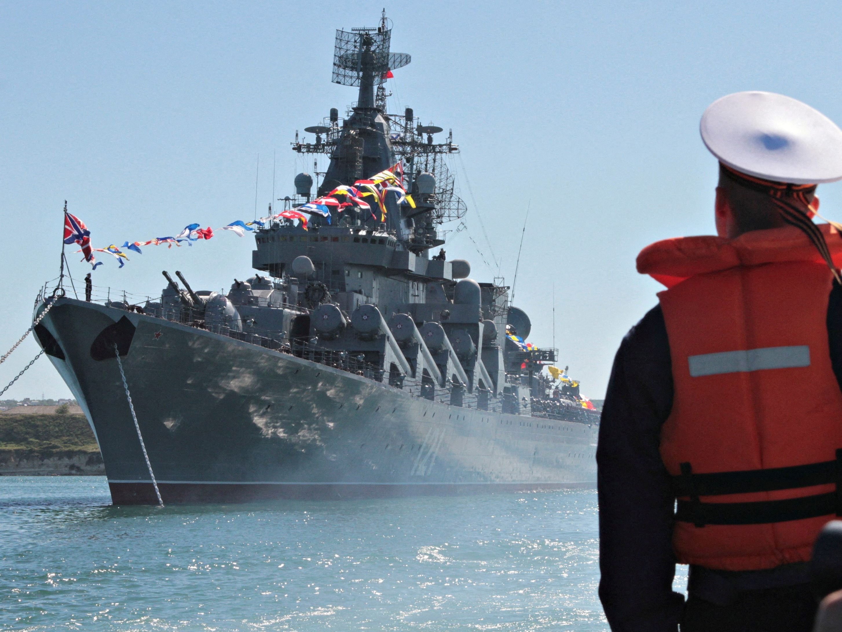 USA haben auf Nachfrage des ukrainischen Militärs die "Moskwa" identifiziert und bei der Lokalisierung geholfen. USA haben auf Nachfrage des ukrainischen Militärs die "Moskwa" identifiziert und bei der Lokalisierung geholfen.