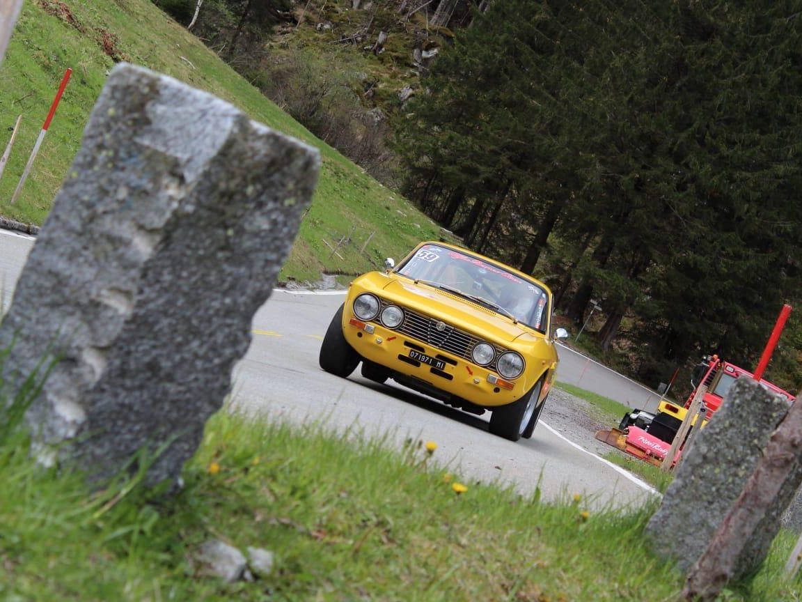 Oldtimer-Fans erleben Motorsportgeschichte in einzigartiger Bergkulisse Oldtimer-Fans erleben Motorsportgeschichte in einzigartiger Bergkulisse