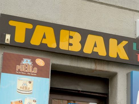 Ein junger Trafikräuber scheiterte an der beherzten Reaktion des Trafikanten