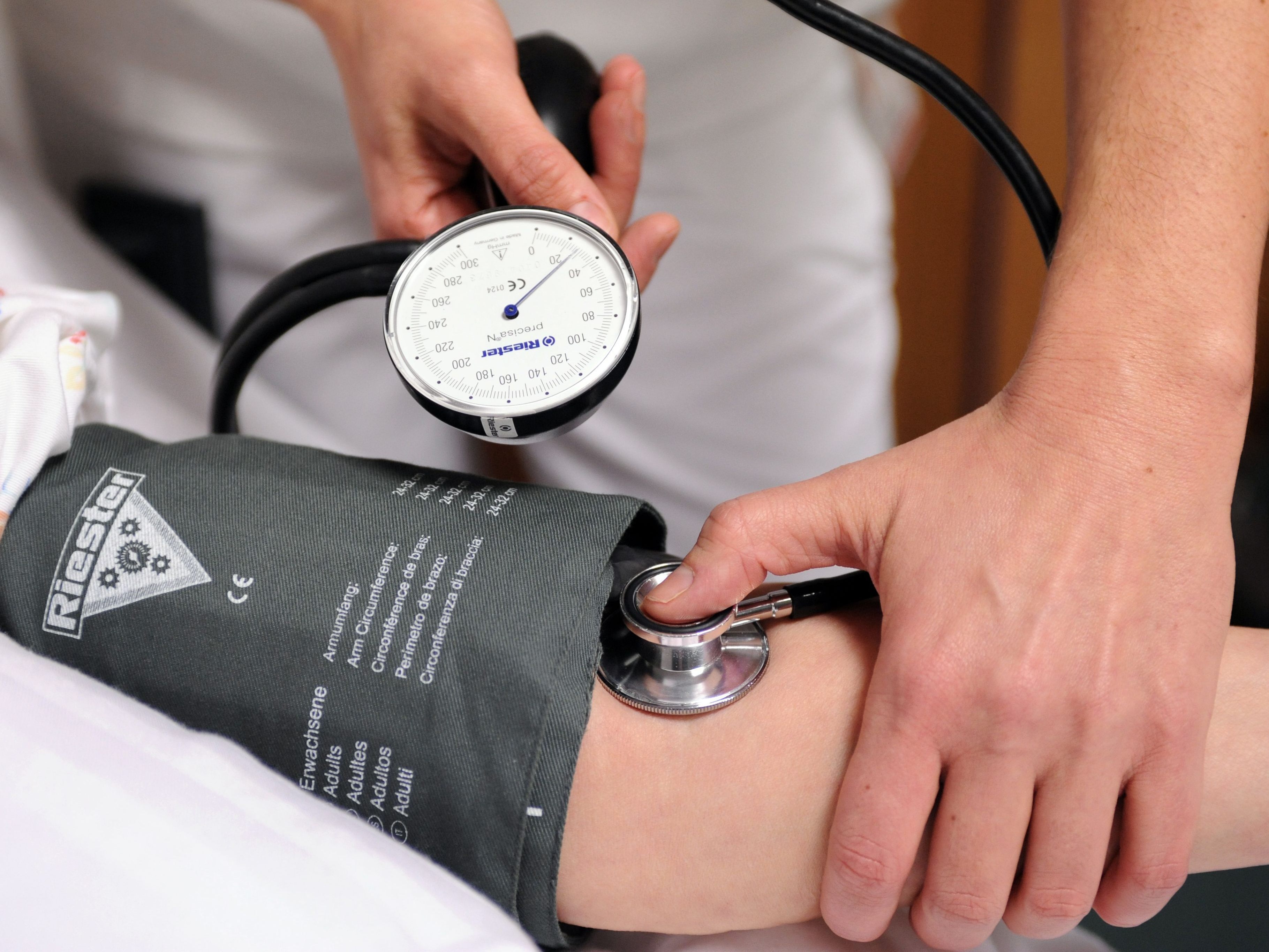 In der Pflege werden nachhaltige Lösungen und Nachbesserungen gefordert.