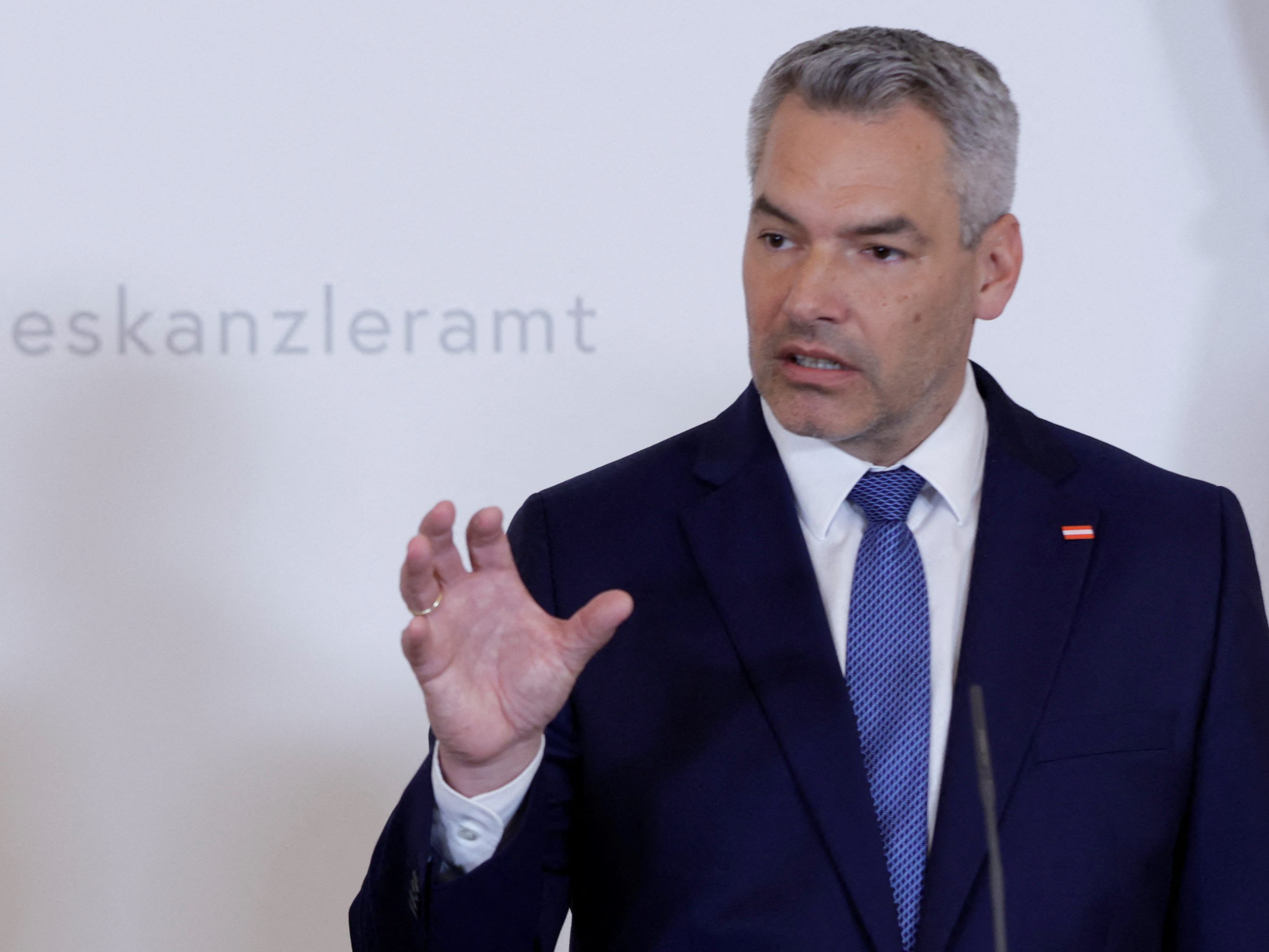 Karl Nehammer schließt MwSt.-Senkung auf Lebensmittel nicht aus. Karl Nehammer schließt MwSt.-Senkung auf Lebensmittel nicht aus.