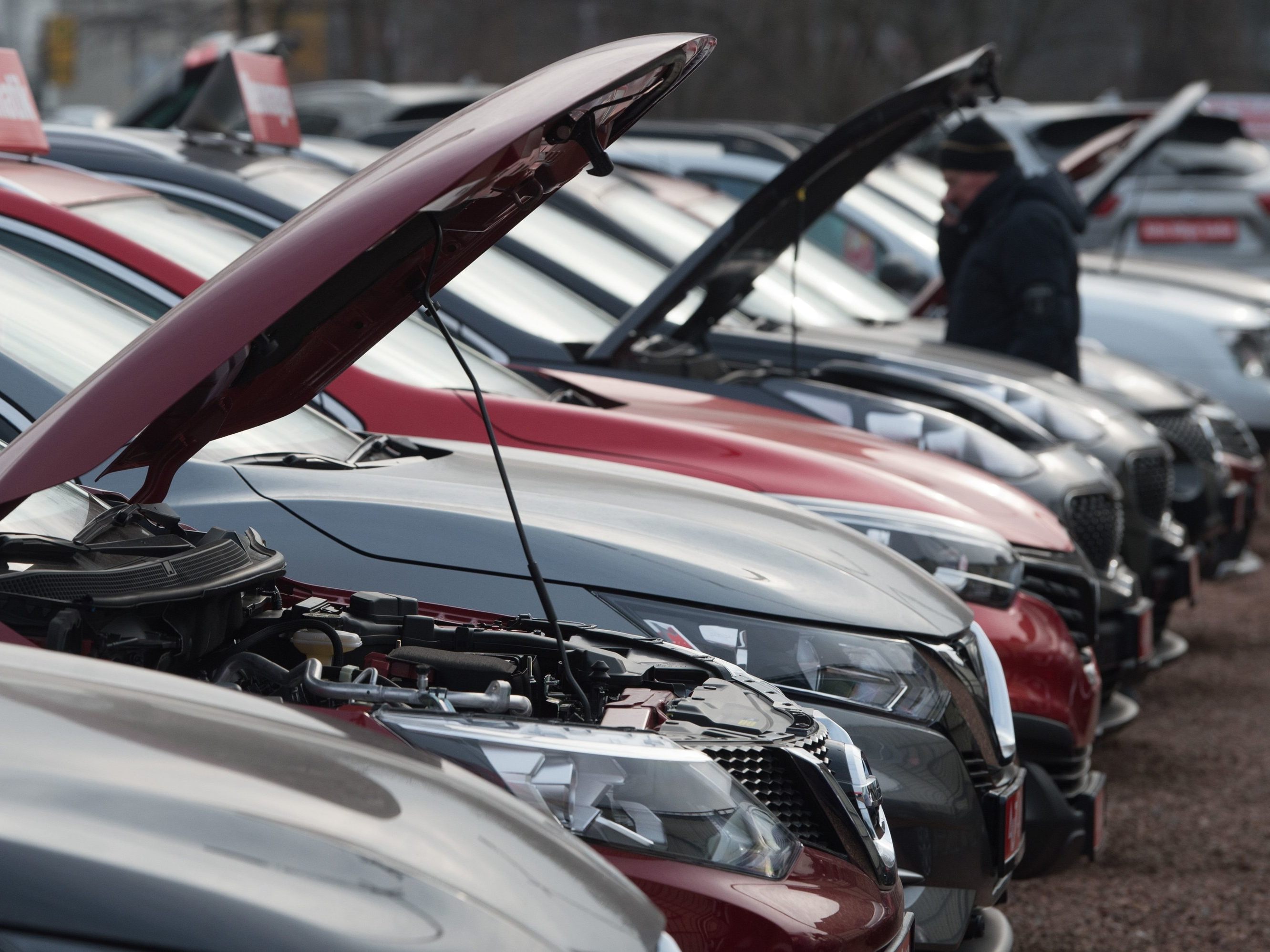 EU-Länder für klimaneutrale Neuwagen: Was auf Konsumenten zukommt. EU-Länder für klimaneutrale Neuwagen: Was auf Konsumenten zukommt.