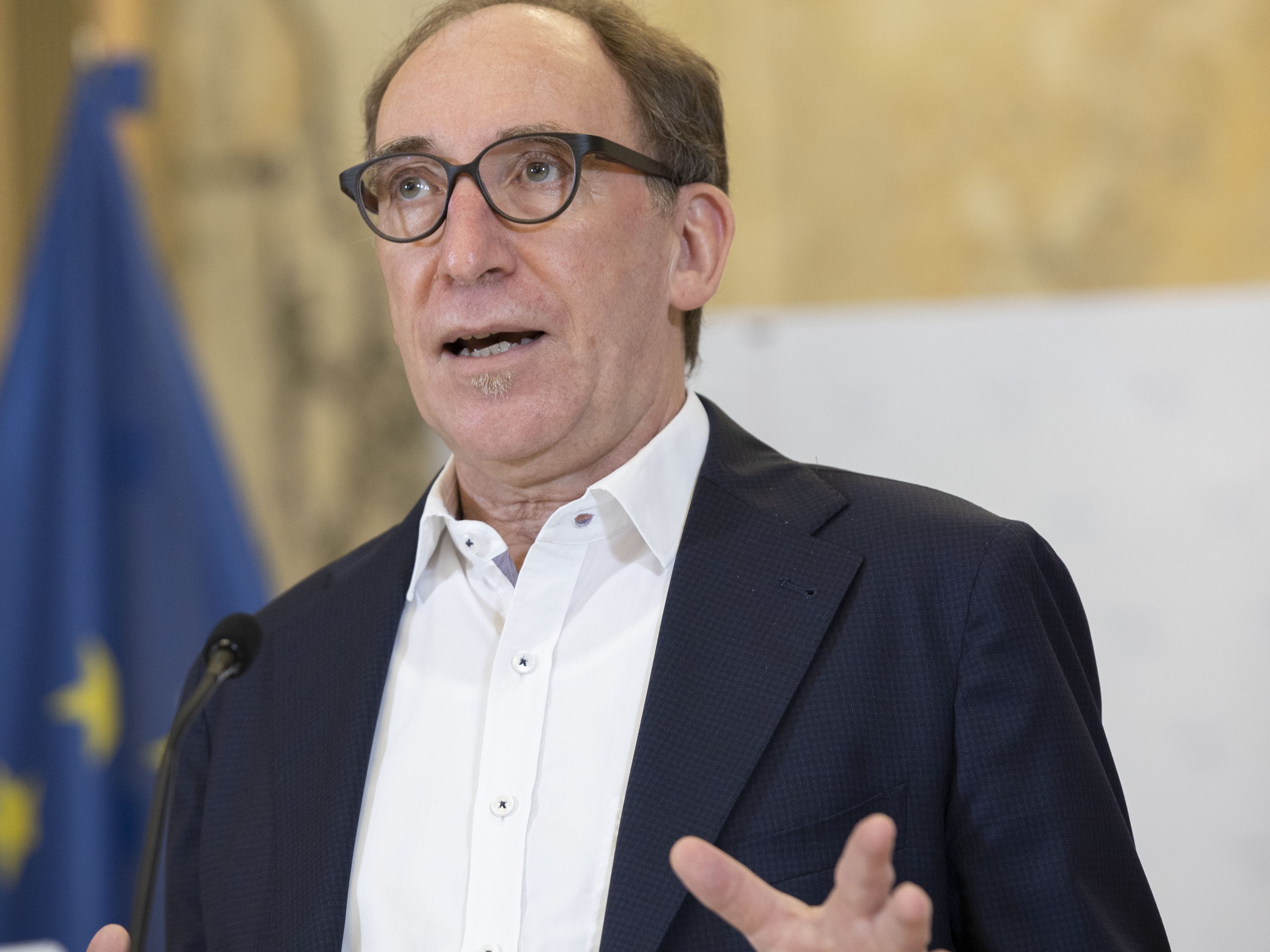 Gesundheitsminister Johannes Rauch teilte mit, dass in den ersten drei Monaten dieses Jahres nur zwei Menschen eine Sterbeverfügung errichtet haben. Gesundheitsminister Johannes Rauch teilte mit, dass in den ersten drei Monaten dieses Jahres nur zwei Menschen eine Sterbeverfügung errichtet haben.