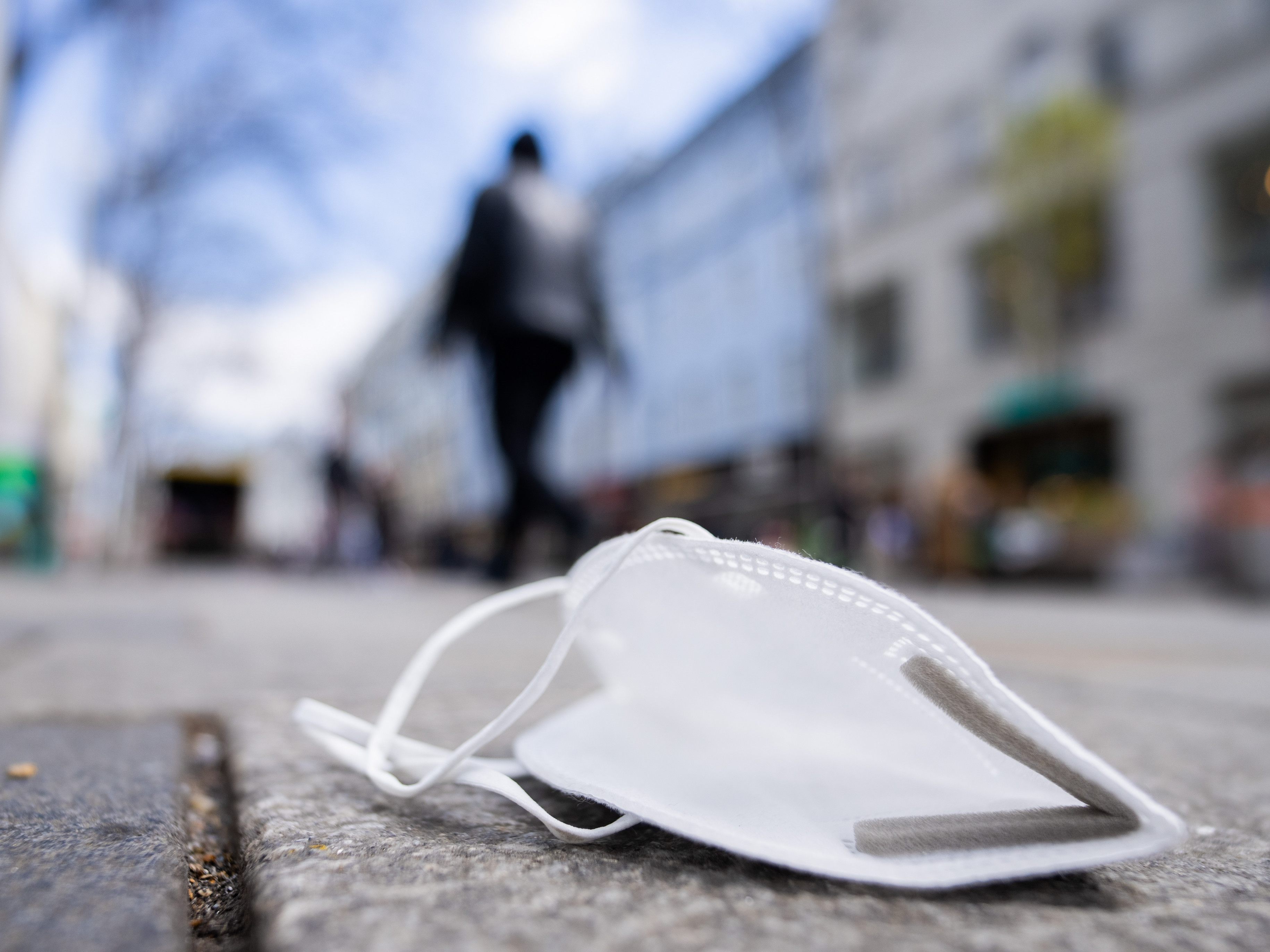 Die Maskenpflicht setzt fast überall aus.