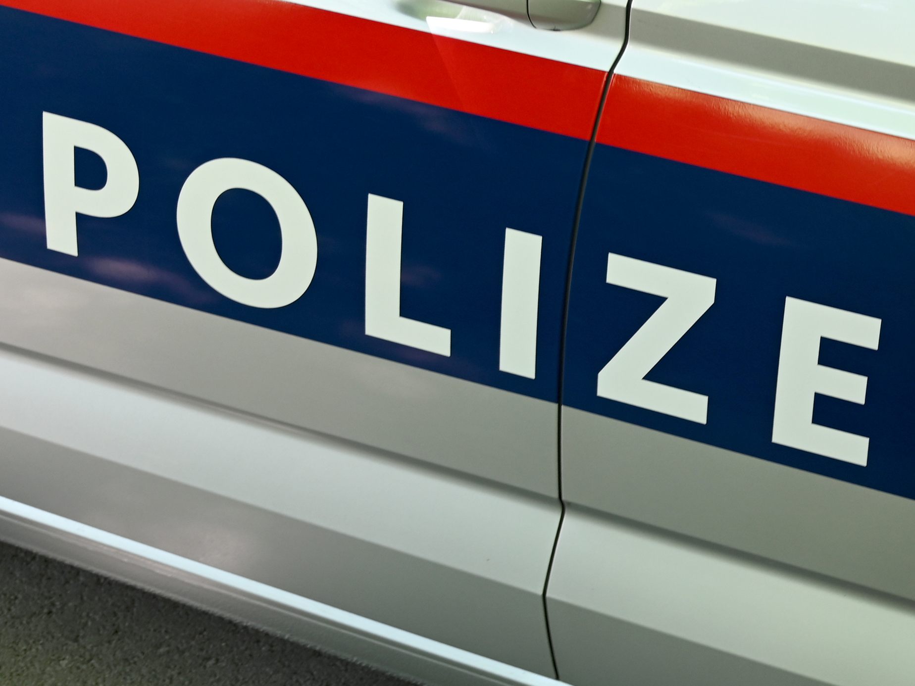 Ein 25-Jähriger drohte seinem Mitbewohner in Wien-Ottakring mit dem Umbringen.