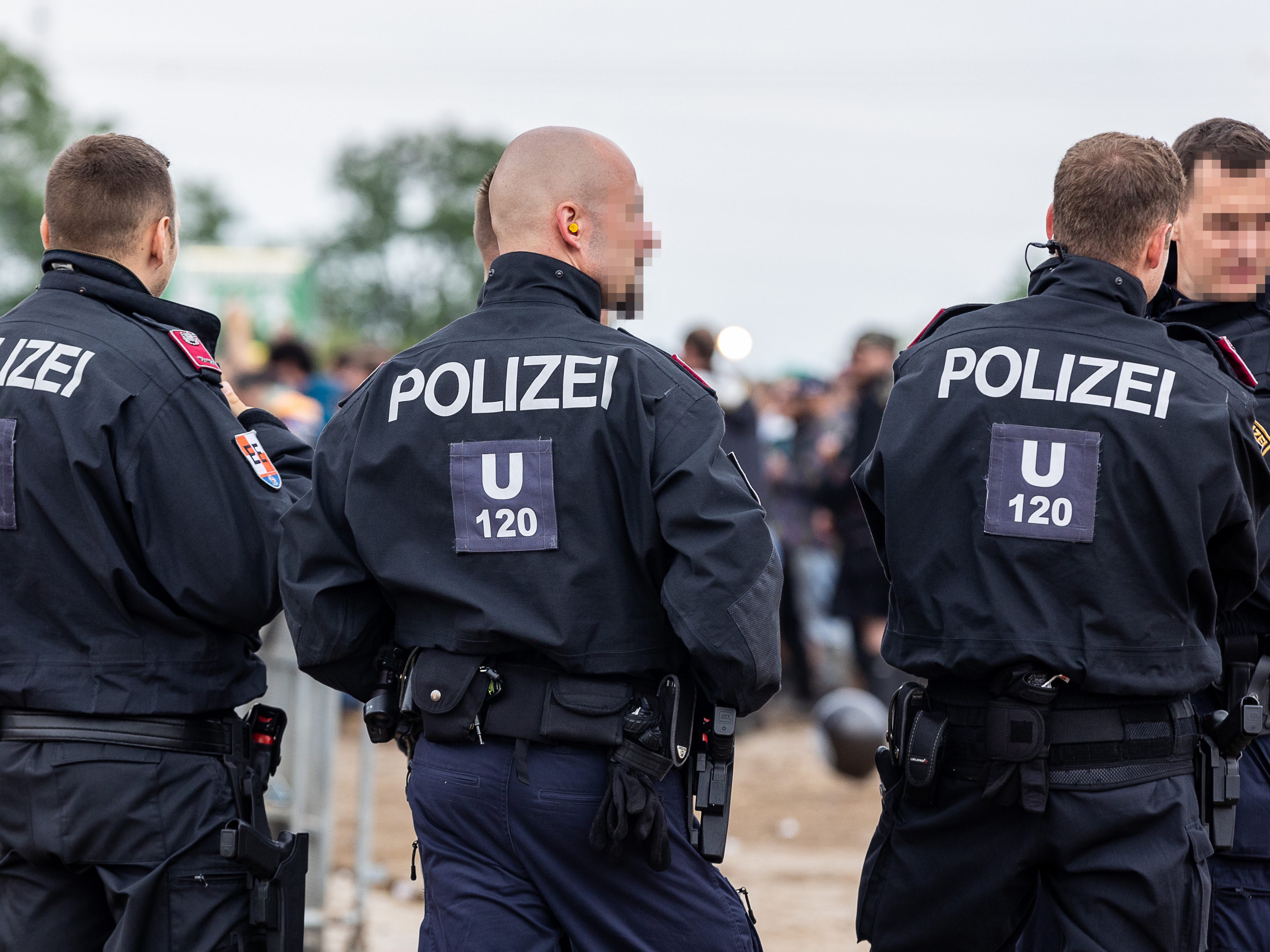 Eine ruhige Nacht beim Nova Rock für die Einsatzkräfte. Eine ruhige Nacht beim Nova Rock für die Einsatzkräfte.