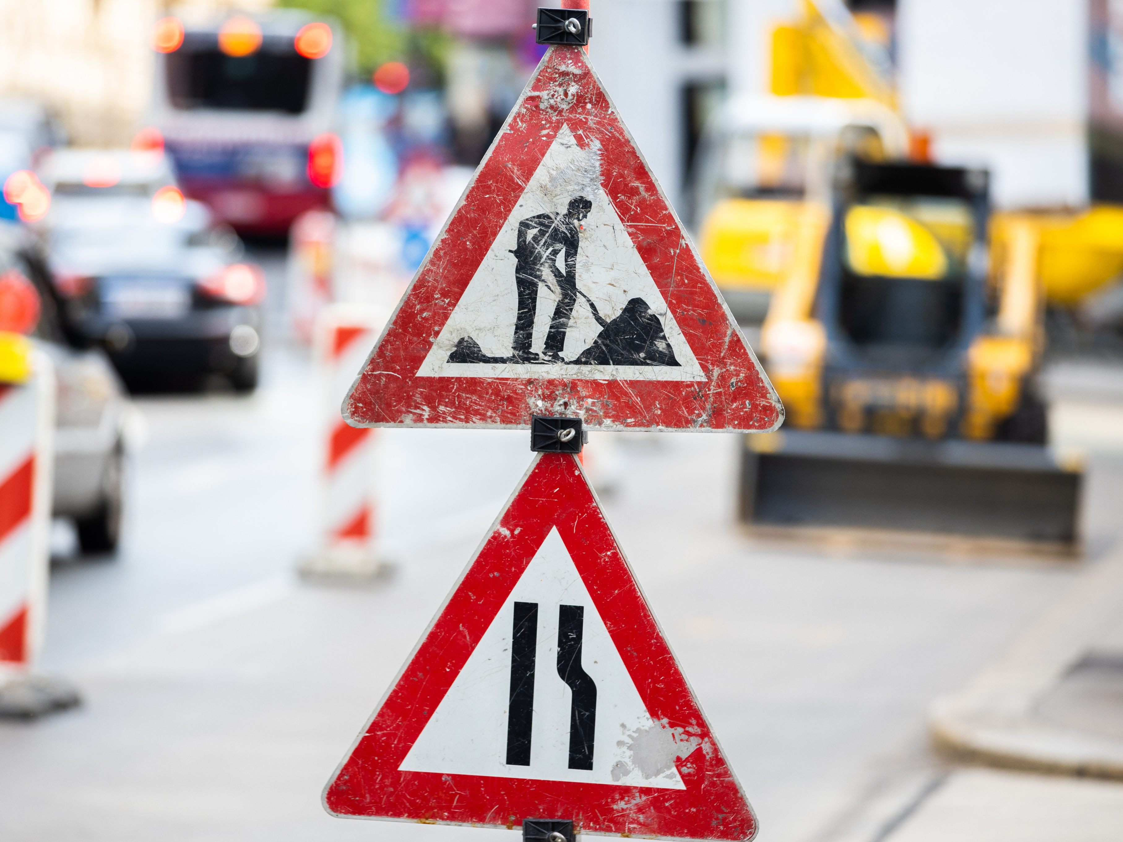 Ab kommenden Dienstag wird in der Laaer-Berg-Straße in Wien-Favoriten die Fahrbahn saniert.