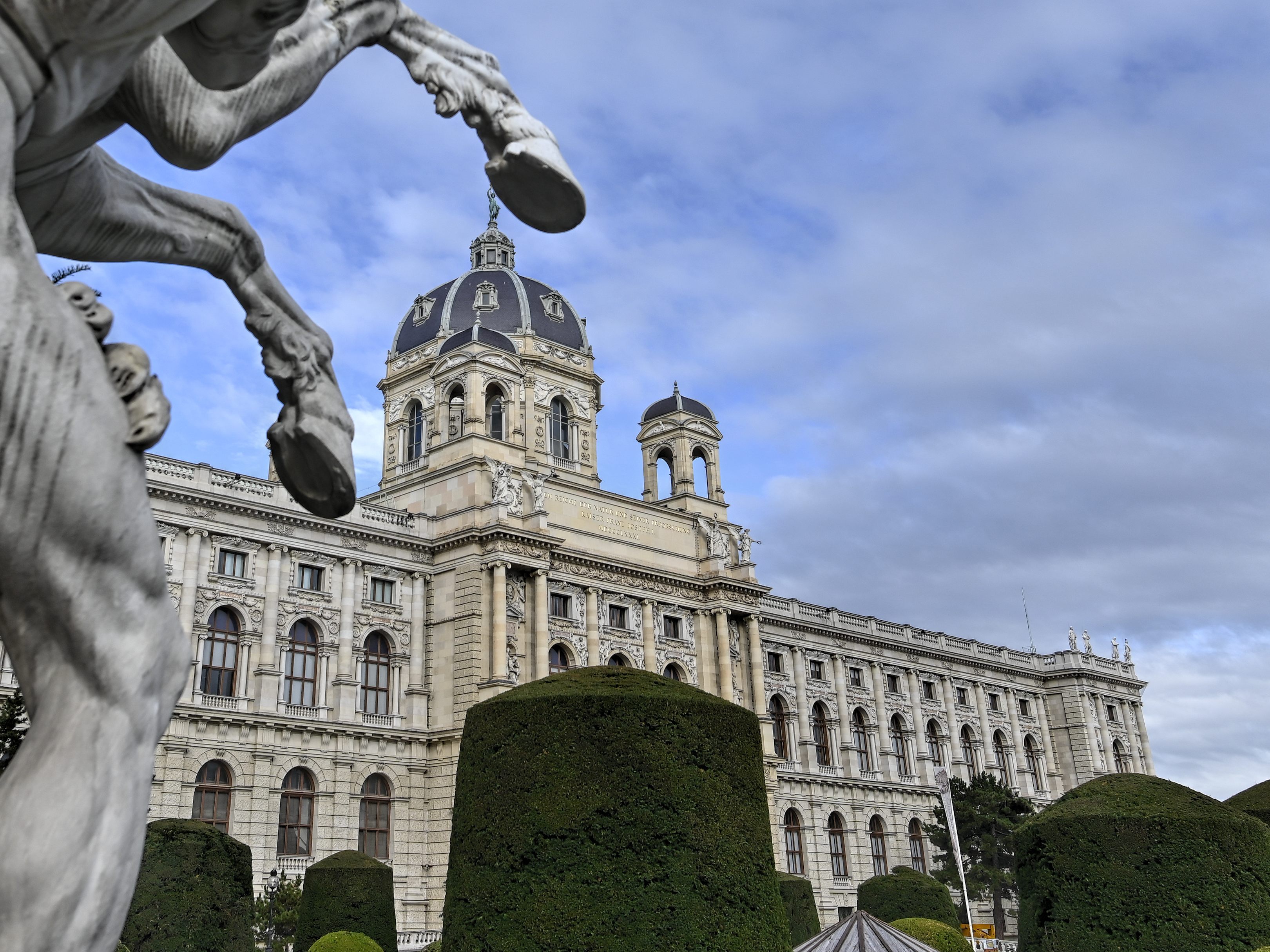 Die neue Ausstellung im NHM Wien zeigt, dass auch Österreich einst den Regenwald pründerte. Die neue Ausstellung im NHM Wien zeigt, dass auch Österreich einst den Regenwald pründerte.