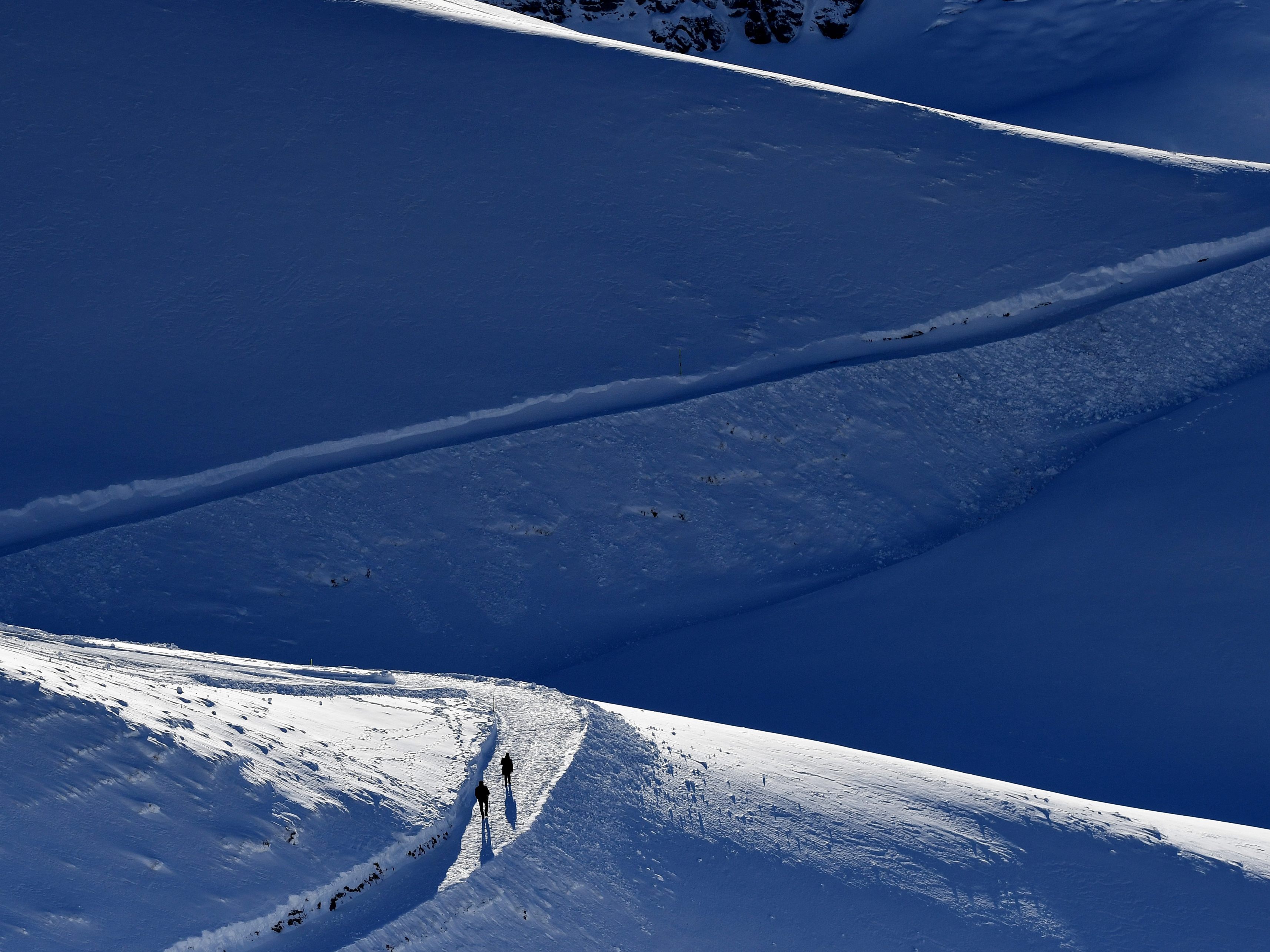 Nur rascher Klimaschutz kann bei dem Erhalt der Schneetage in den Alpen helfen. Nur rascher Klimaschutz kann bei dem Erhalt der Schneetage in den Alpen helfen.