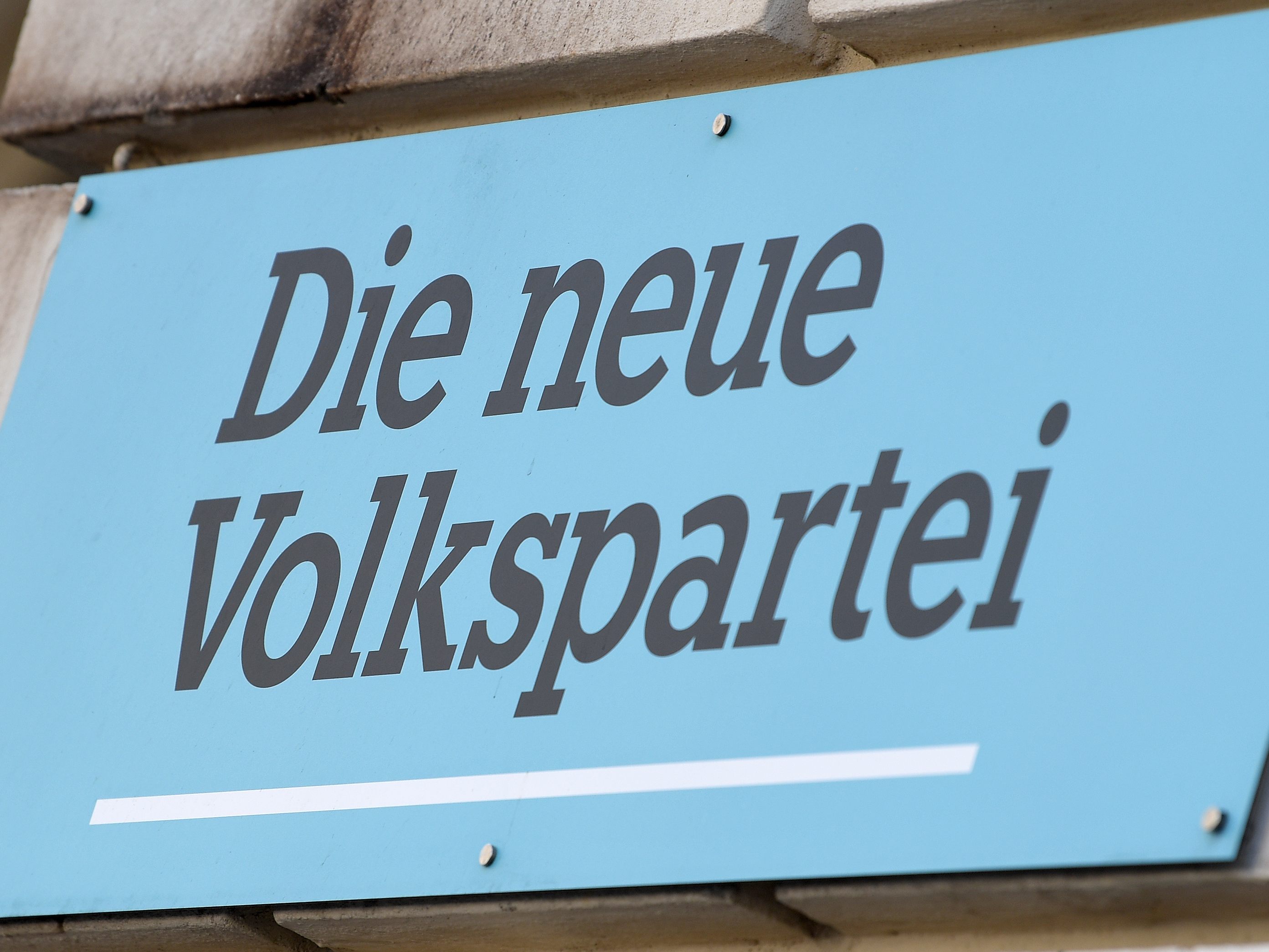 Fast nur ÖVP-nahe Vereine kassierten Corona-Hilfen aus dem Non-Profit-Topf. Fast nur ÖVP-nahe Vereine kassierten Corona-Hilfen aus dem Non-Profit-Topf.