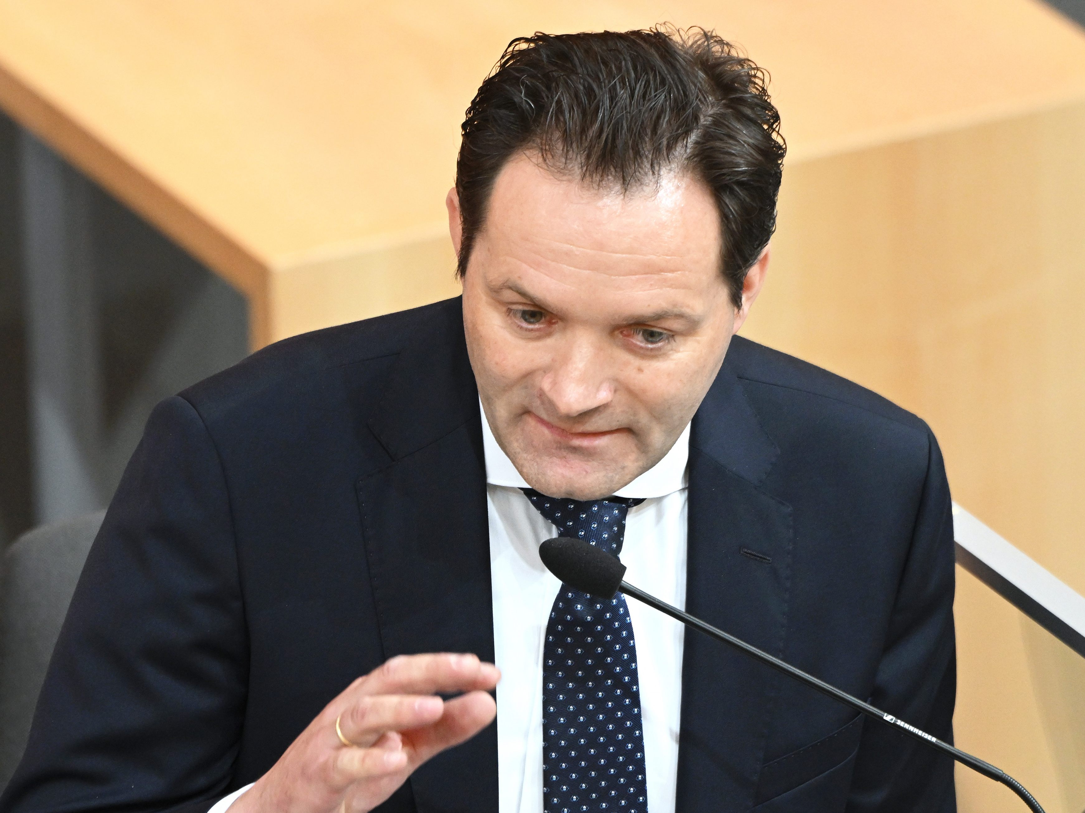 LautNorbert Totschnig wurden153 Mio. Euro aus dem Waldfonds bisher bewilligt. LautNorbert Totschnig wurden153 Mio. Euro aus dem Waldfonds bisher bewilligt.