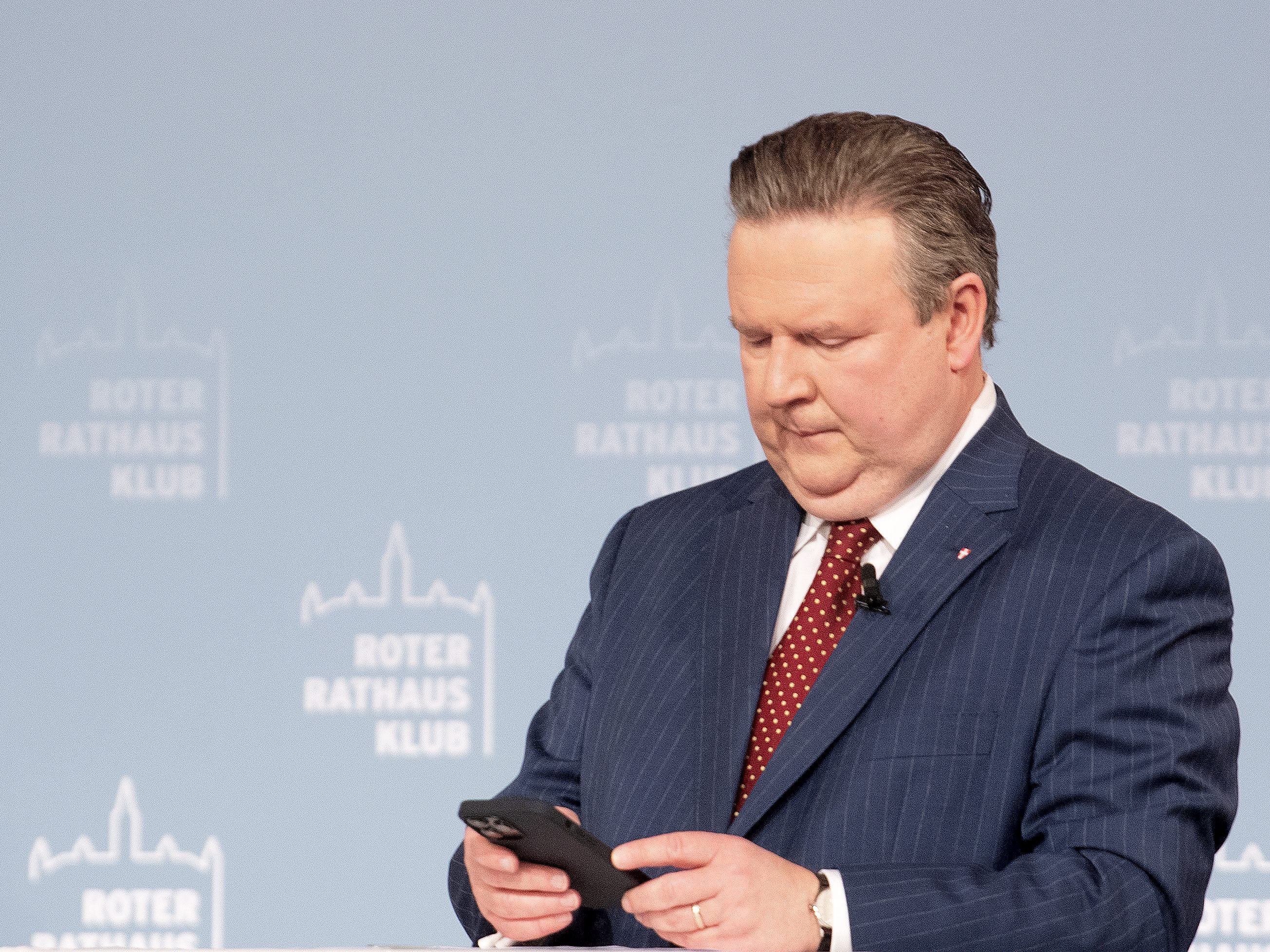 Russische Komiker für Fakeanruf bei Ludwig verantwortlich. Russische Komiker für Fakeanruf bei Ludwig verantwortlich.